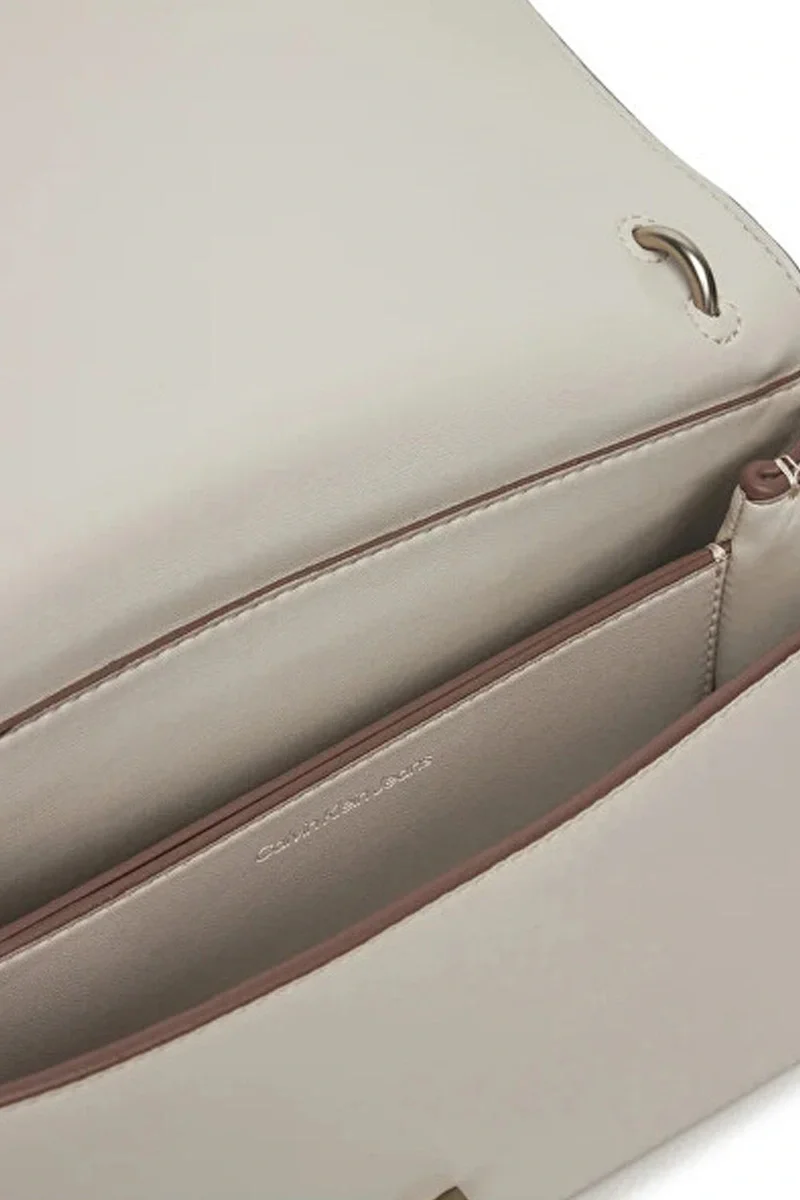 Calvin Klein Sculpted İmpress Kadın Beyaz  Askılı Çanta LV04K3035G-RM0