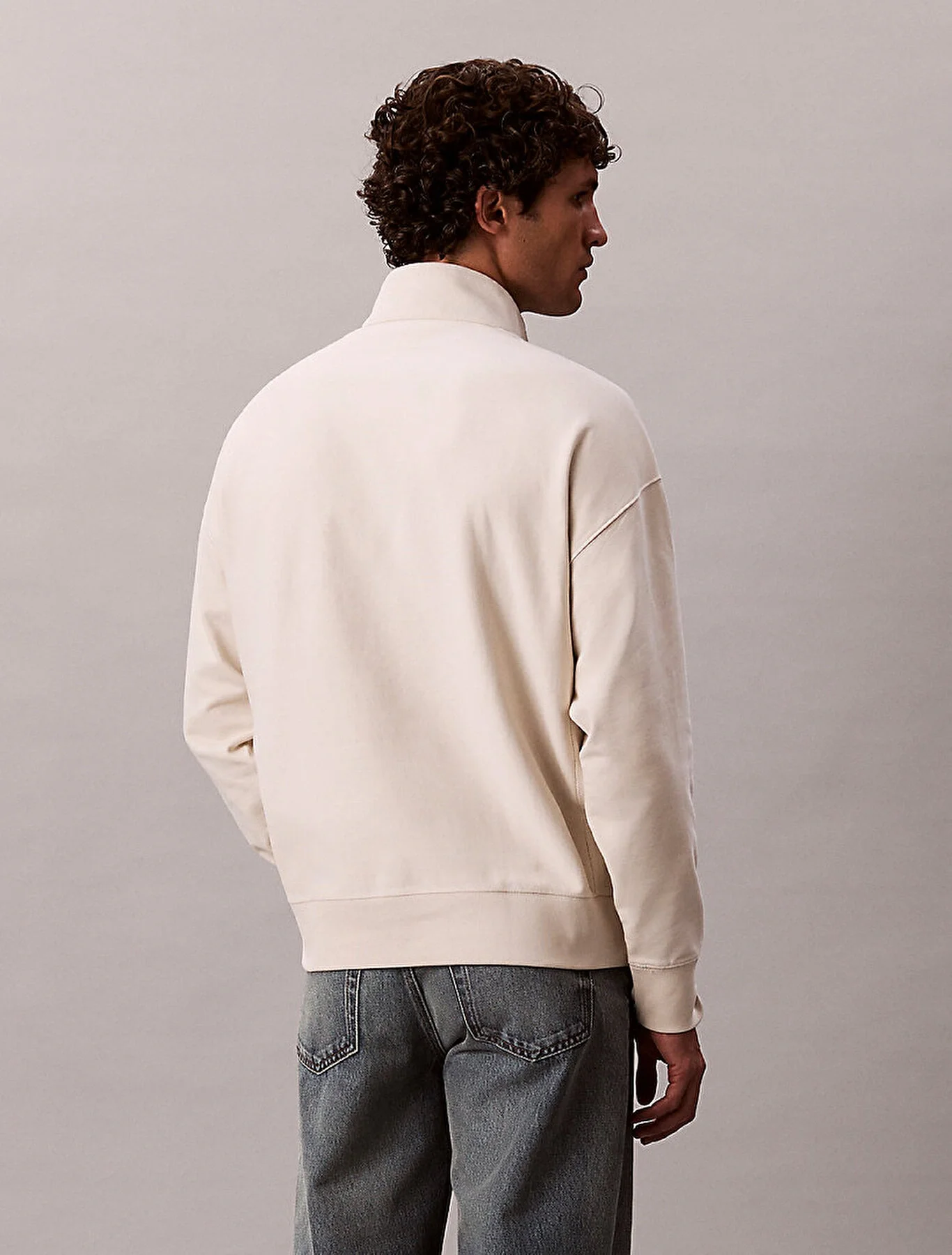 Calvin Klein Uzun Kollu Premium Penye Mikro Monologolu Erkek Beyaz Sweatshirt LV04RD236G-67U