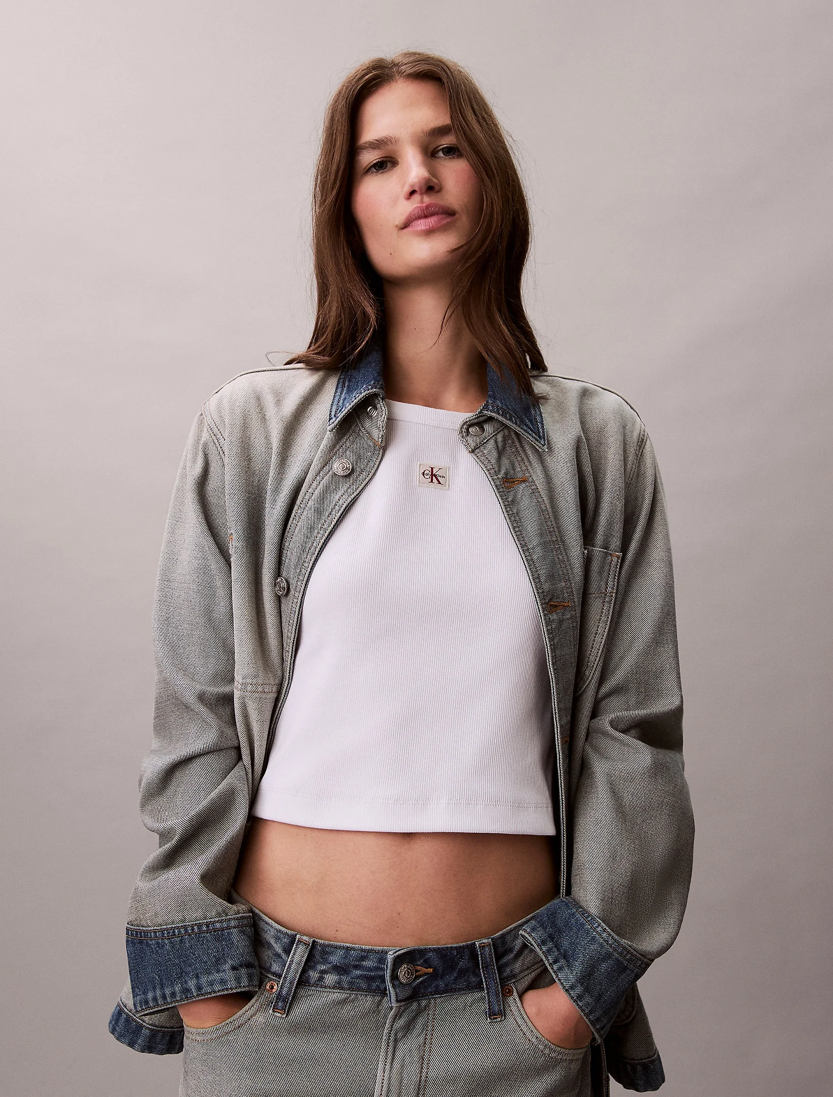 Calvin Klein Kadın Etiketli Fitilli Kısa Beyaz T-shirt LV047C200G-YAA