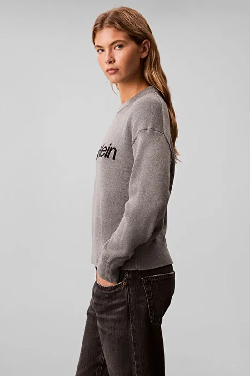 Calvin Klein Pamuklu Grafik Baskılı Kadın Gri Kazak LV047C311G-P7E