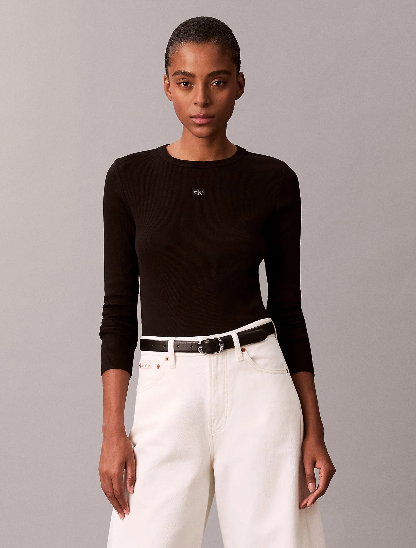 Calvin Klein Uzun Kollu Dokuma Etiketli 2x2 Fitilli Bisiklet Yaka Kadın Siyah Bluz LV047E205G-UB1