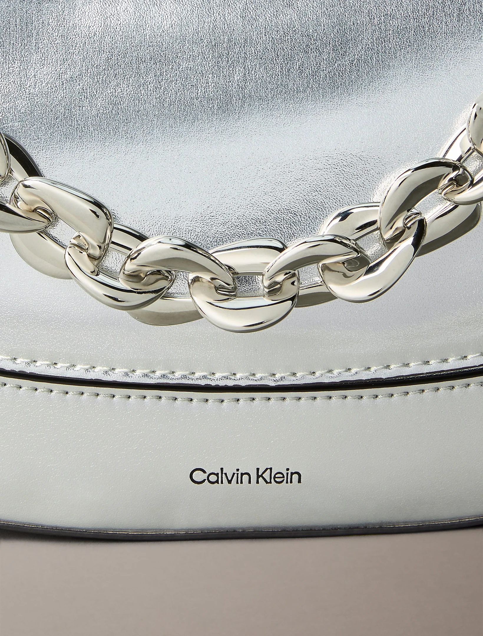 Calvin Klein Zincirli Omuz Kadın Metalik Gri Çapraz Çanta LV04F3404G-3JH
