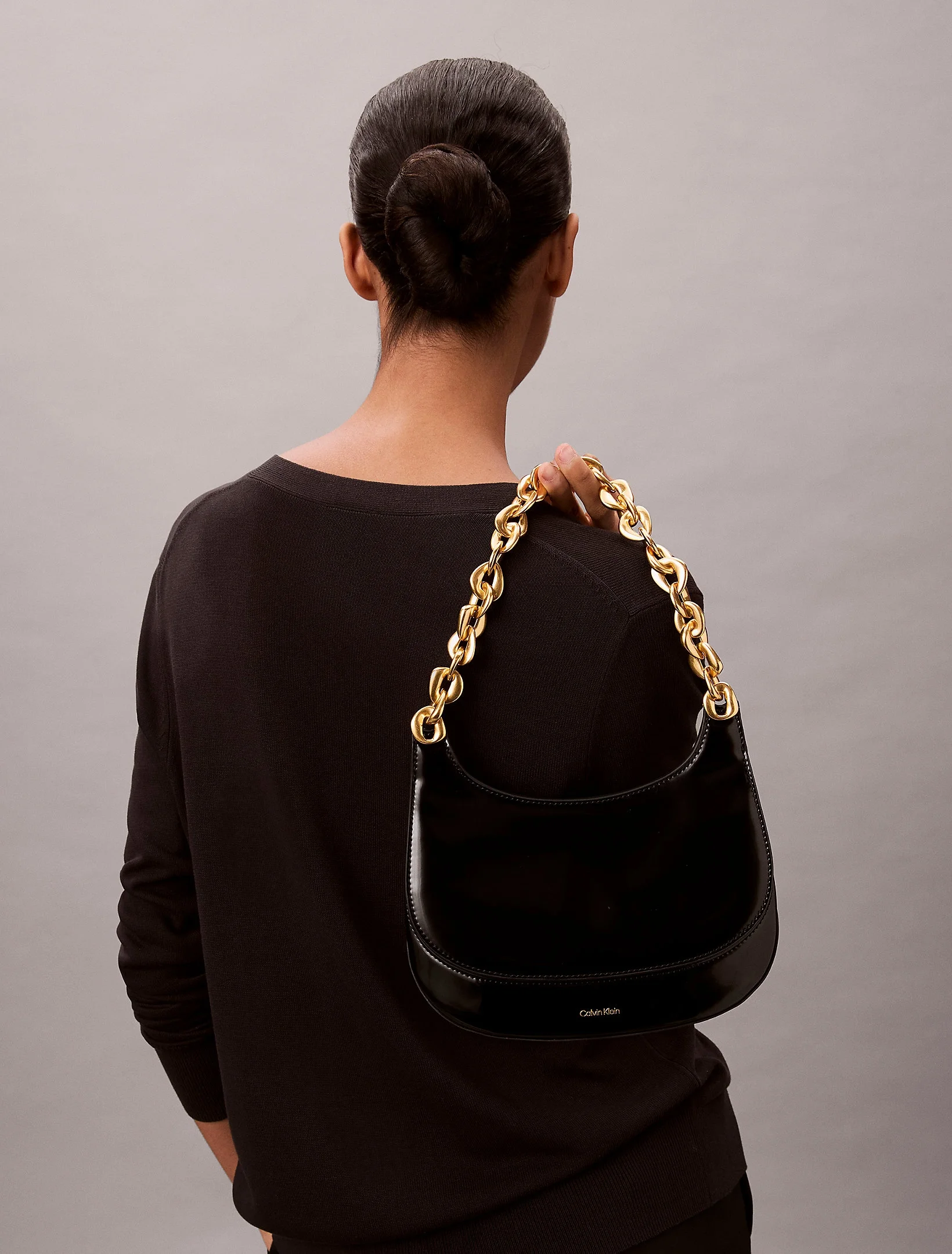 Calvin Klein Zincirli Omuz Kadın Siyah Çapraz Çanta LV04F3403G-UB1
