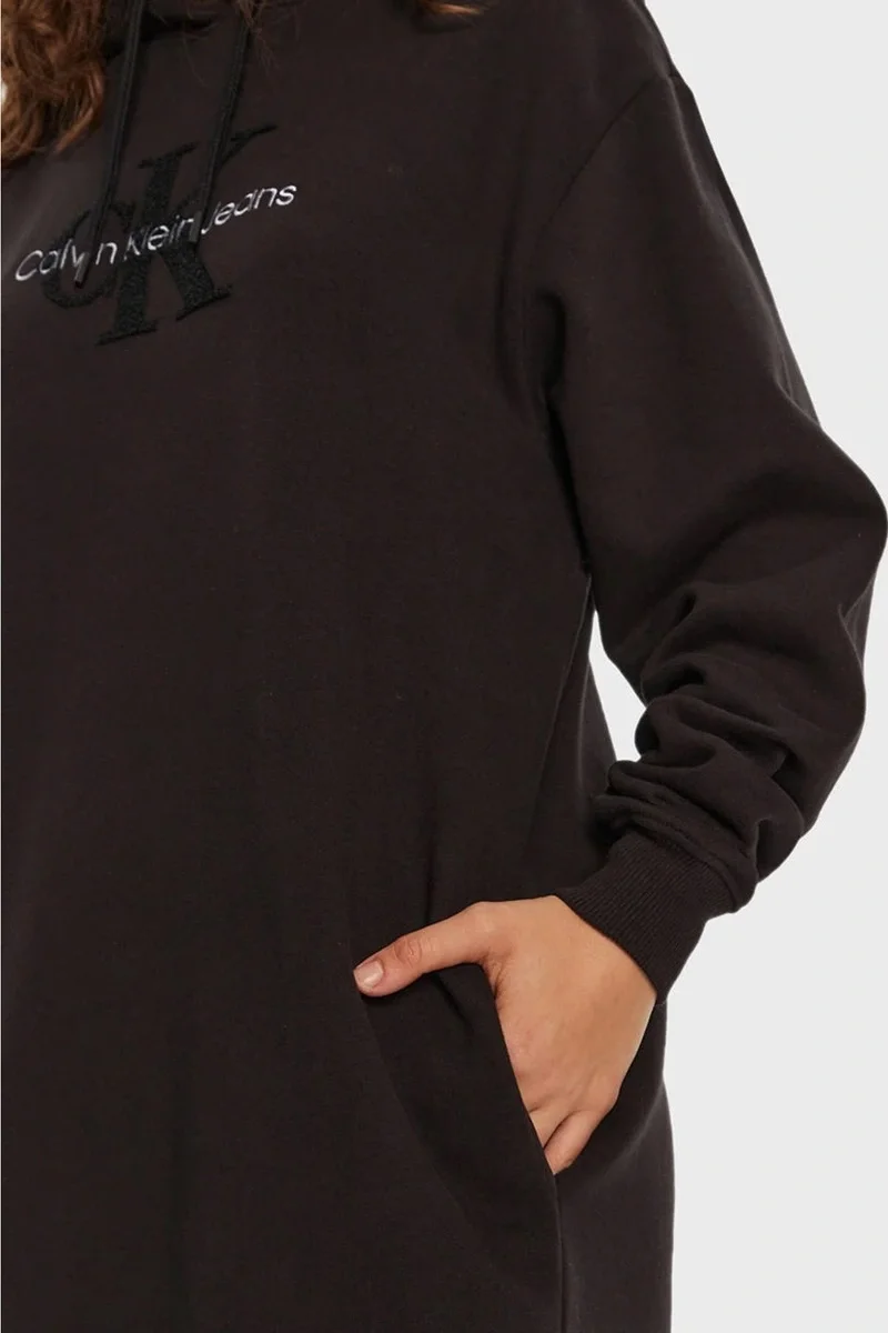 Calvin Klein CHENILLE MONOLOGO HOODIE DRESS Kadın SİYAH Elbise J20J224685-BEH