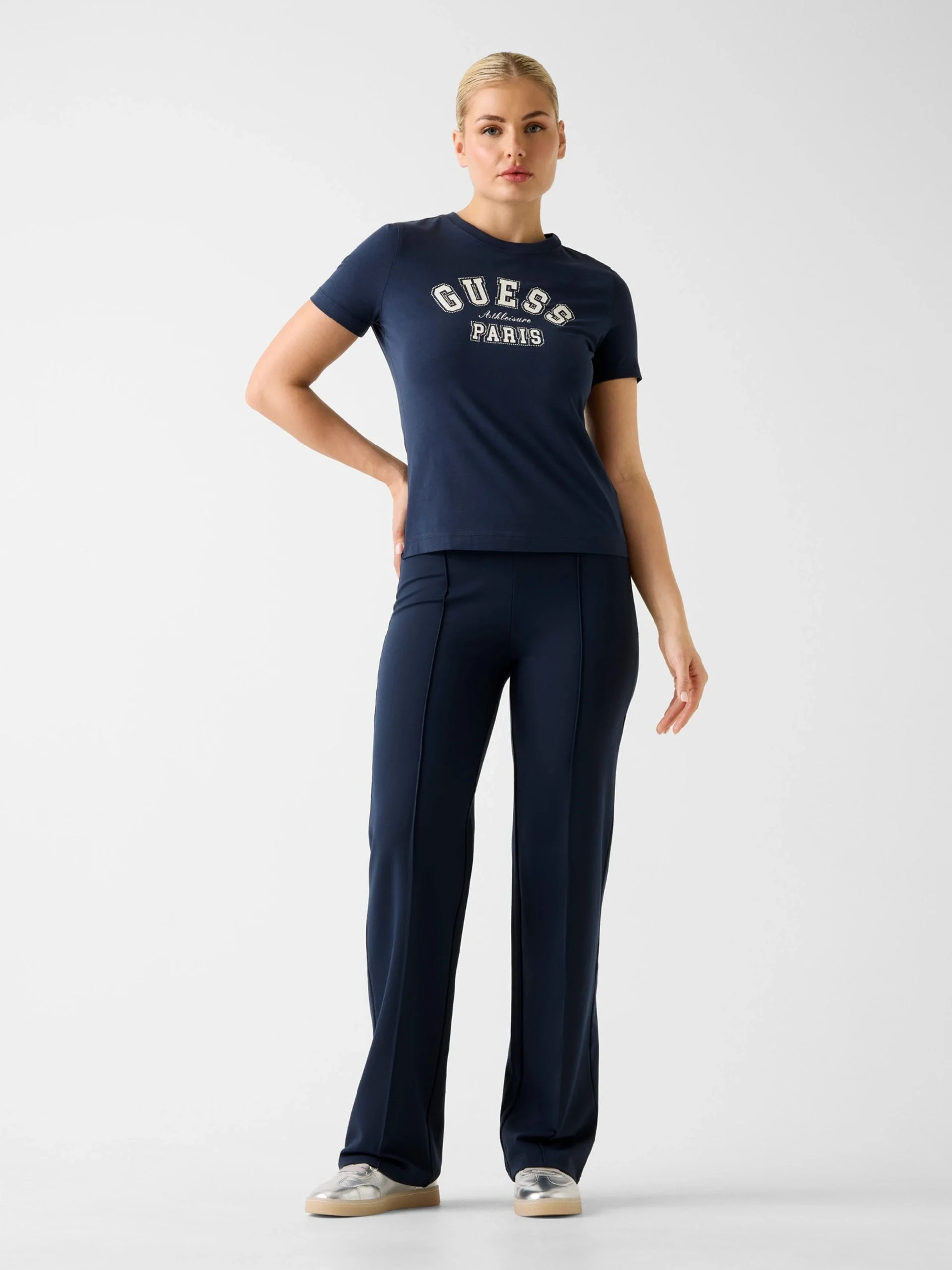 Guess Anita Bisiklet Yaka Kısa Kollu Kadın Lacivert T-shirt V6RI15J1314-G7F3