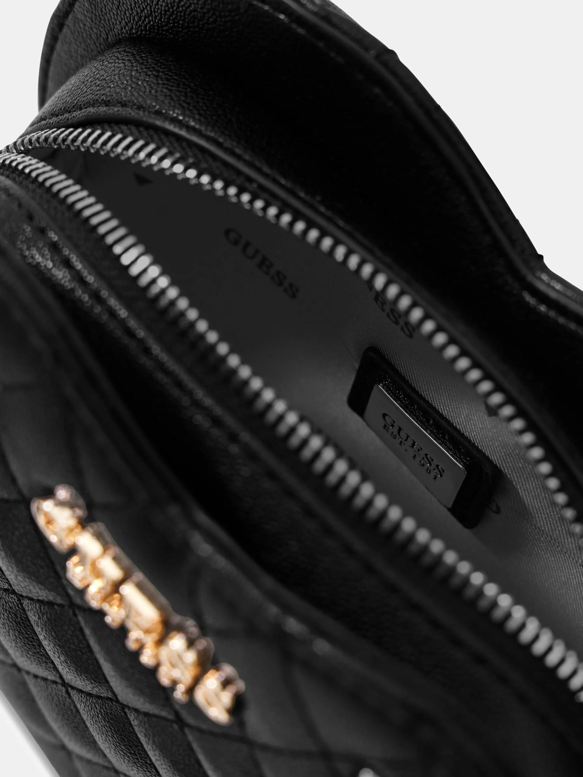 Guess Atabey Kalp Şekilli Kadın Siyah Çapraz Çanta HWQG9894770-BLA