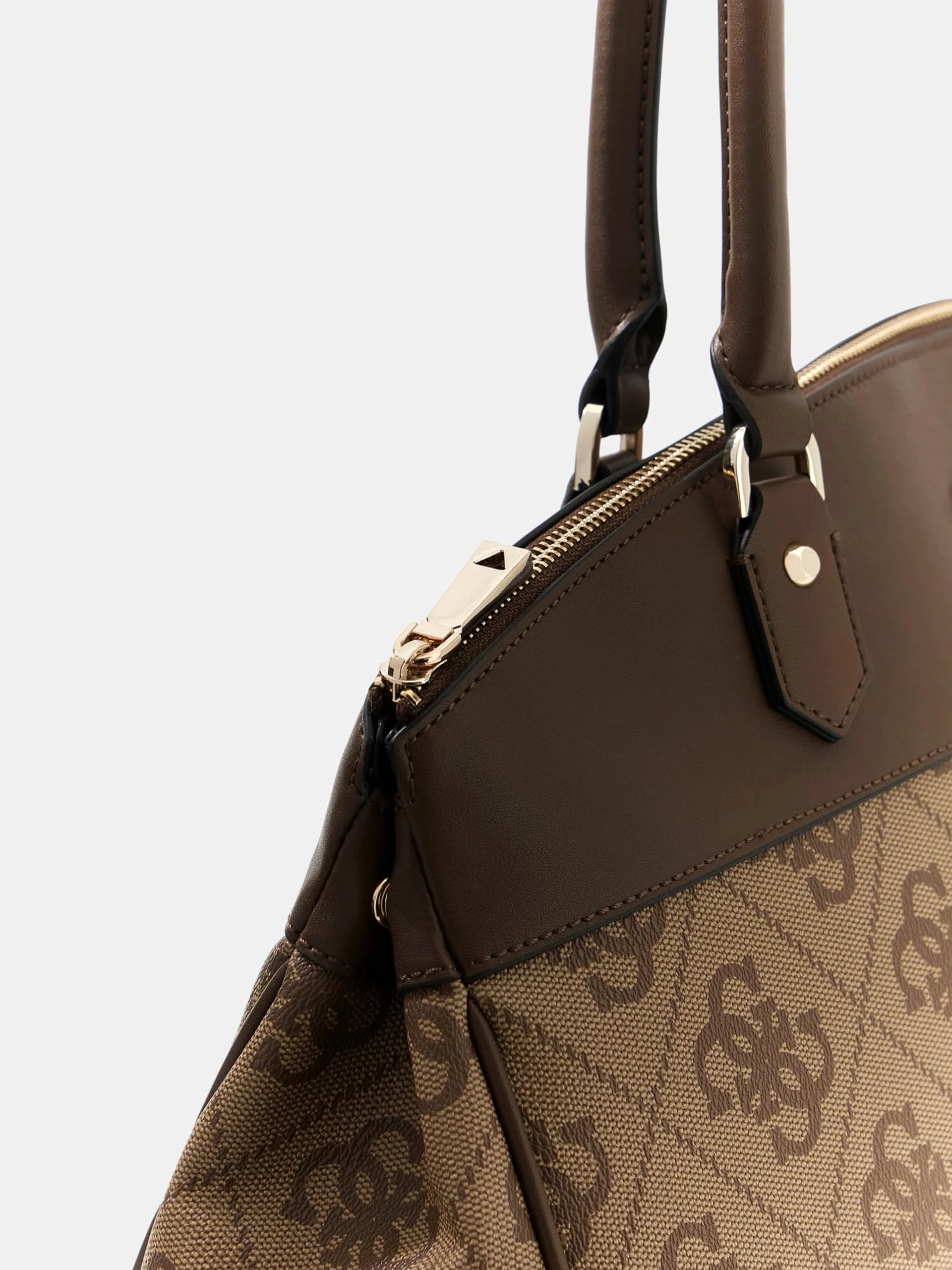 Guess Berta Deluxe Dome Kadın Kahverengi Valiz TWOB8688903-LGW