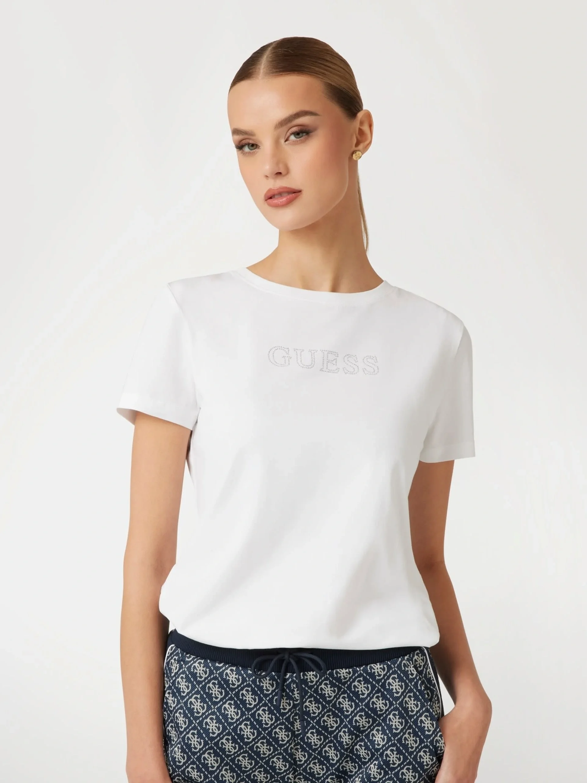 Guess Briana Kadın Beyaz Aktif Regular Fit T-Shirt V3BI11J1314-G011