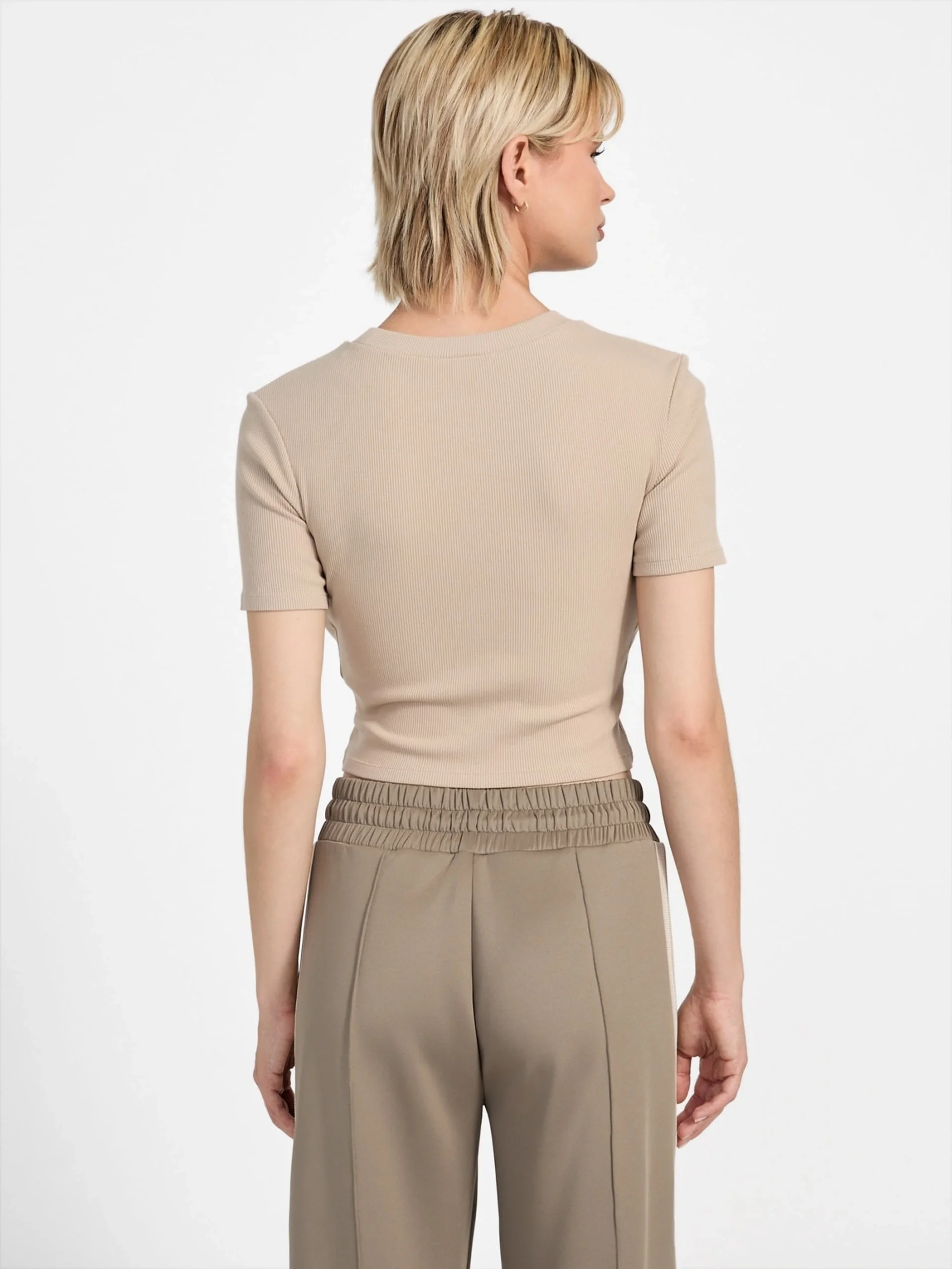 Guess Carla Kadın Kahverengi Aktif Top V5YP08K8RT2-G1DR