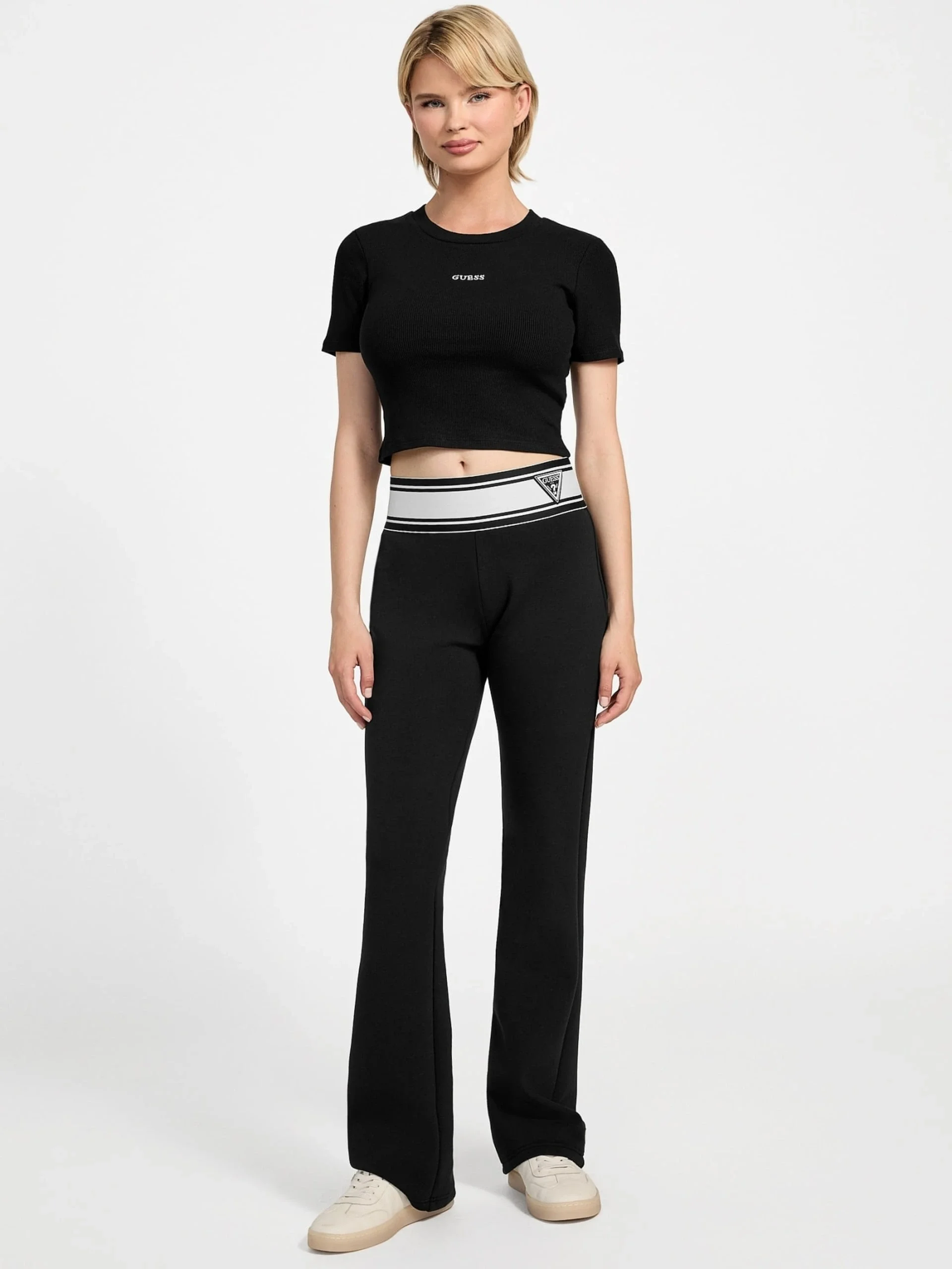 Guess Carla Kadın Siyah Aktif Top V5YP08K8RT2-JBLK