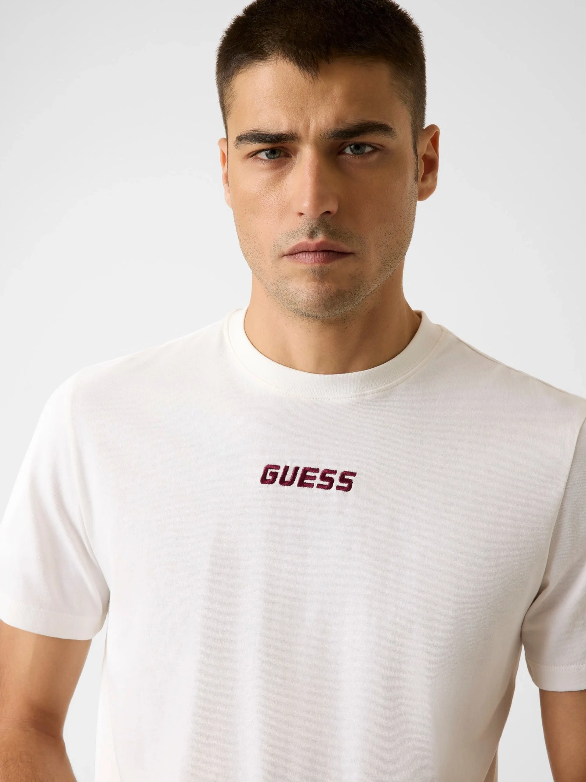Guess Cochise Bisiklet Yaka Kısa Kollu Erkek Beyaz T-shirt Z6RI00I3Z14-G018