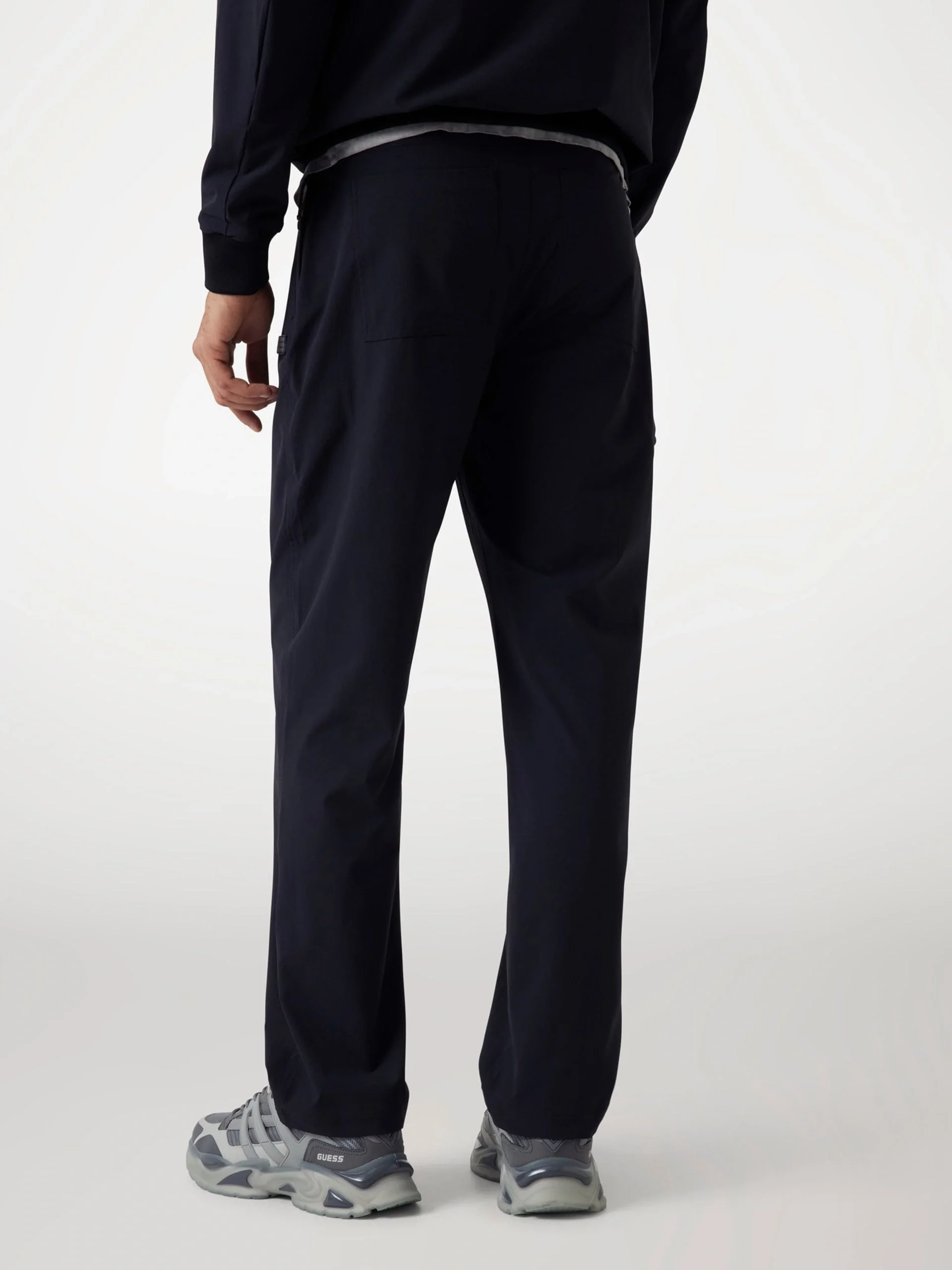 Guess Doro Erkek Siyah Aktif Regular Fit Eşofman Altı Z5YB07WH2H0-JBLK