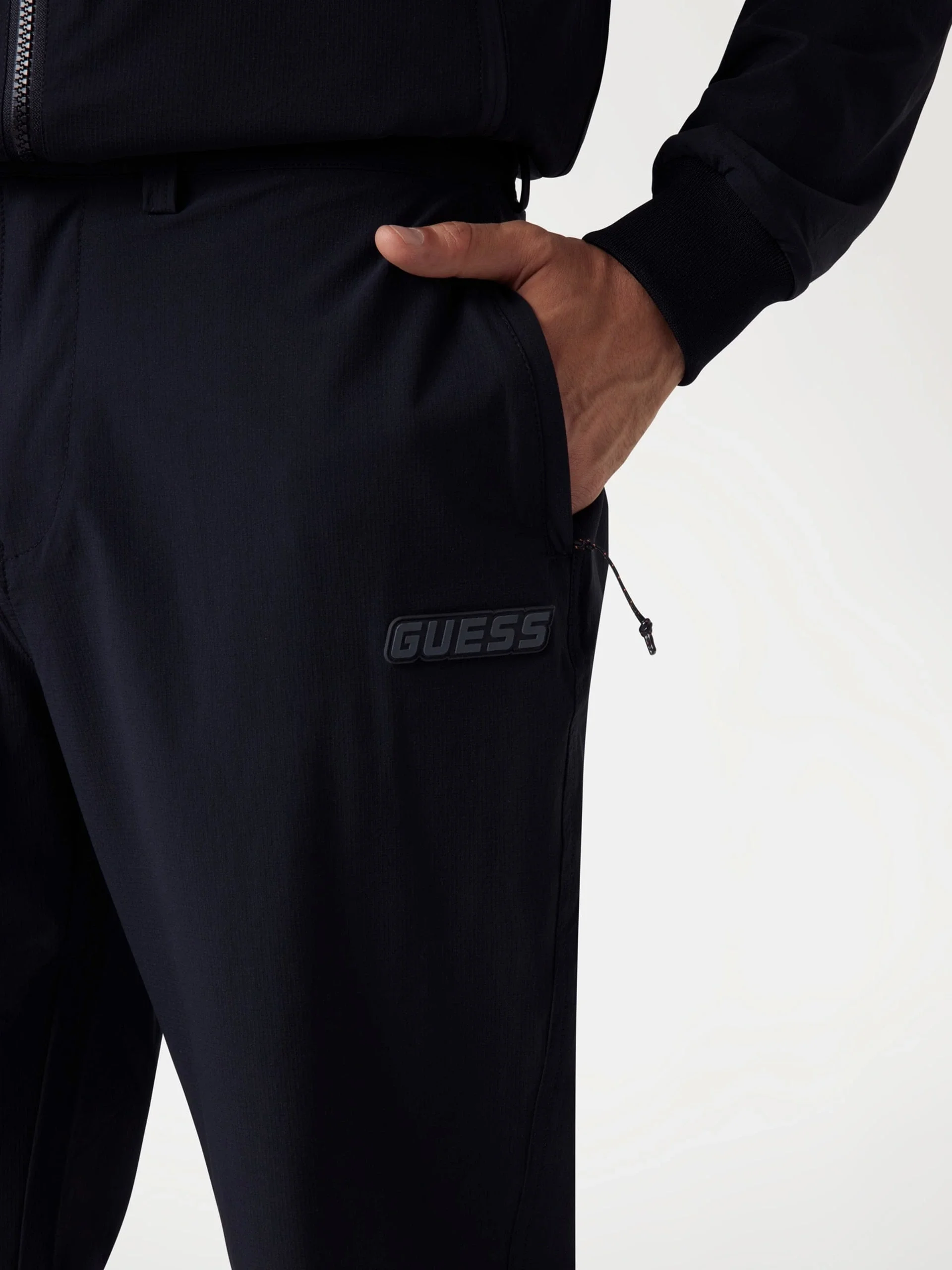 Guess Doro Erkek Siyah Aktif Regular Fit Eşofman Altı Z5YB07WH2H0-JBLK