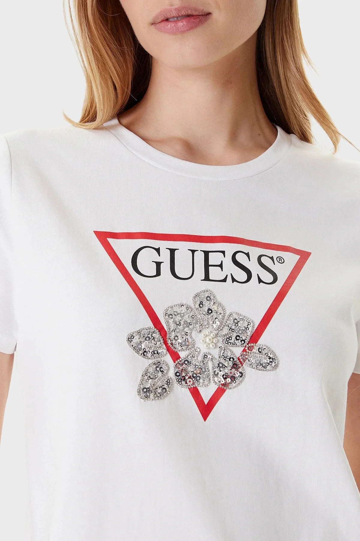 Guess Flower Kadın Beyaz Regular Fit T-Shirt W5YI38I3Z14-G011