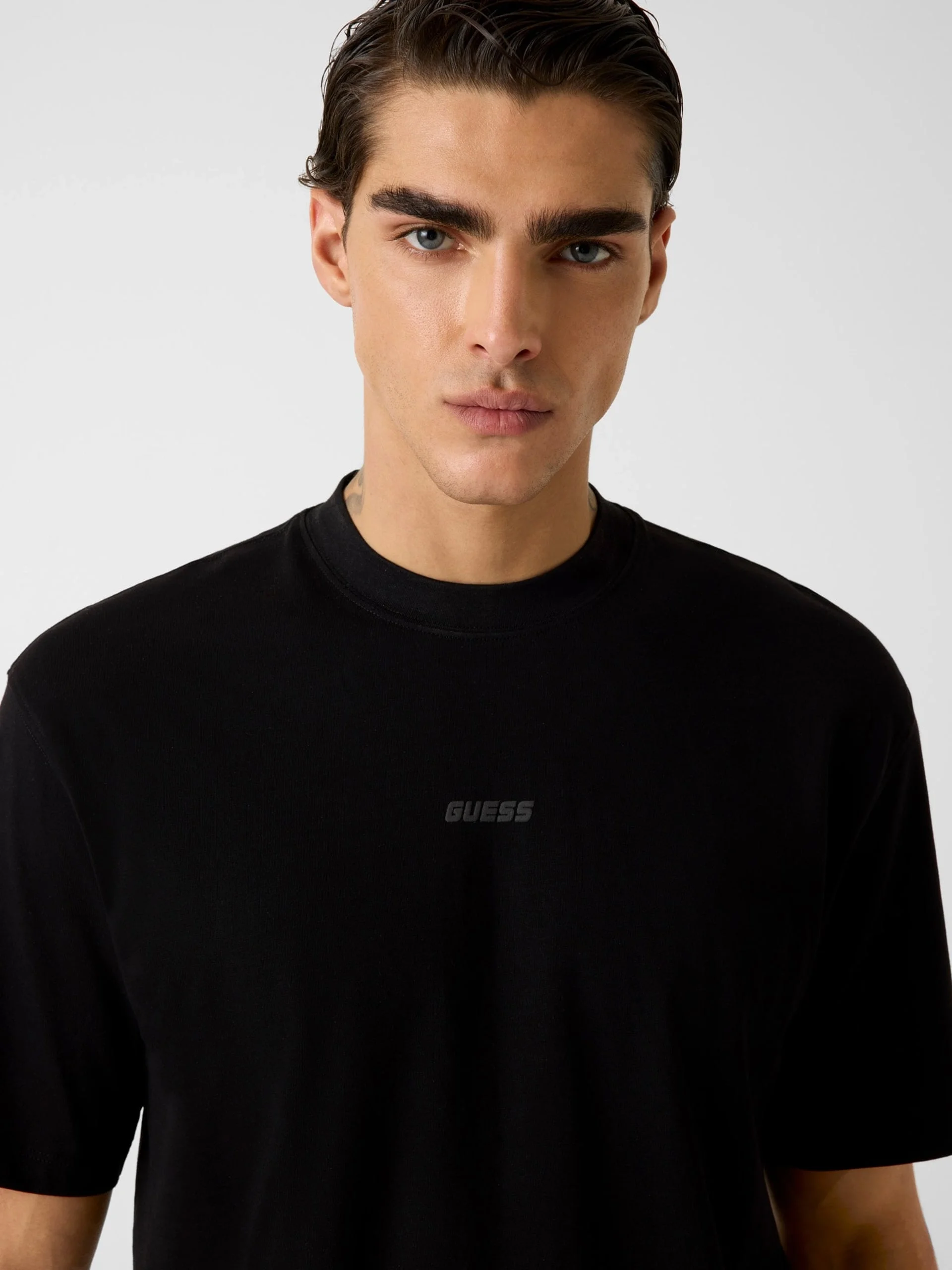 Guess Giano Bisiklet Yaka Kısa Kollu Erkek Siyah T-shirt Z6RI16I3Z14-JBLK