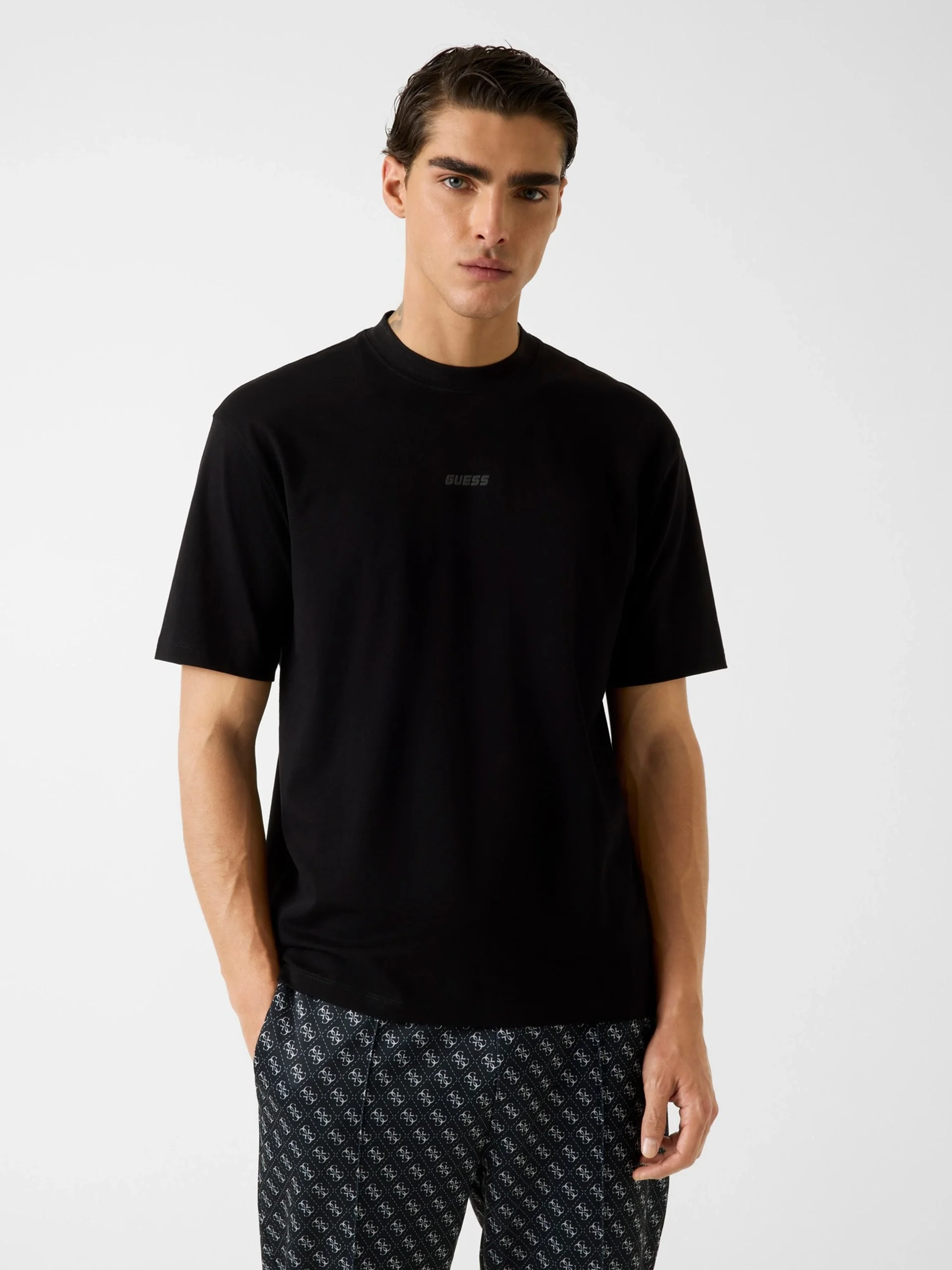 Guess Giano Bisiklet Yaka Kısa Kollu Erkek Siyah T-shirt Z6RI16I3Z14-JBLK