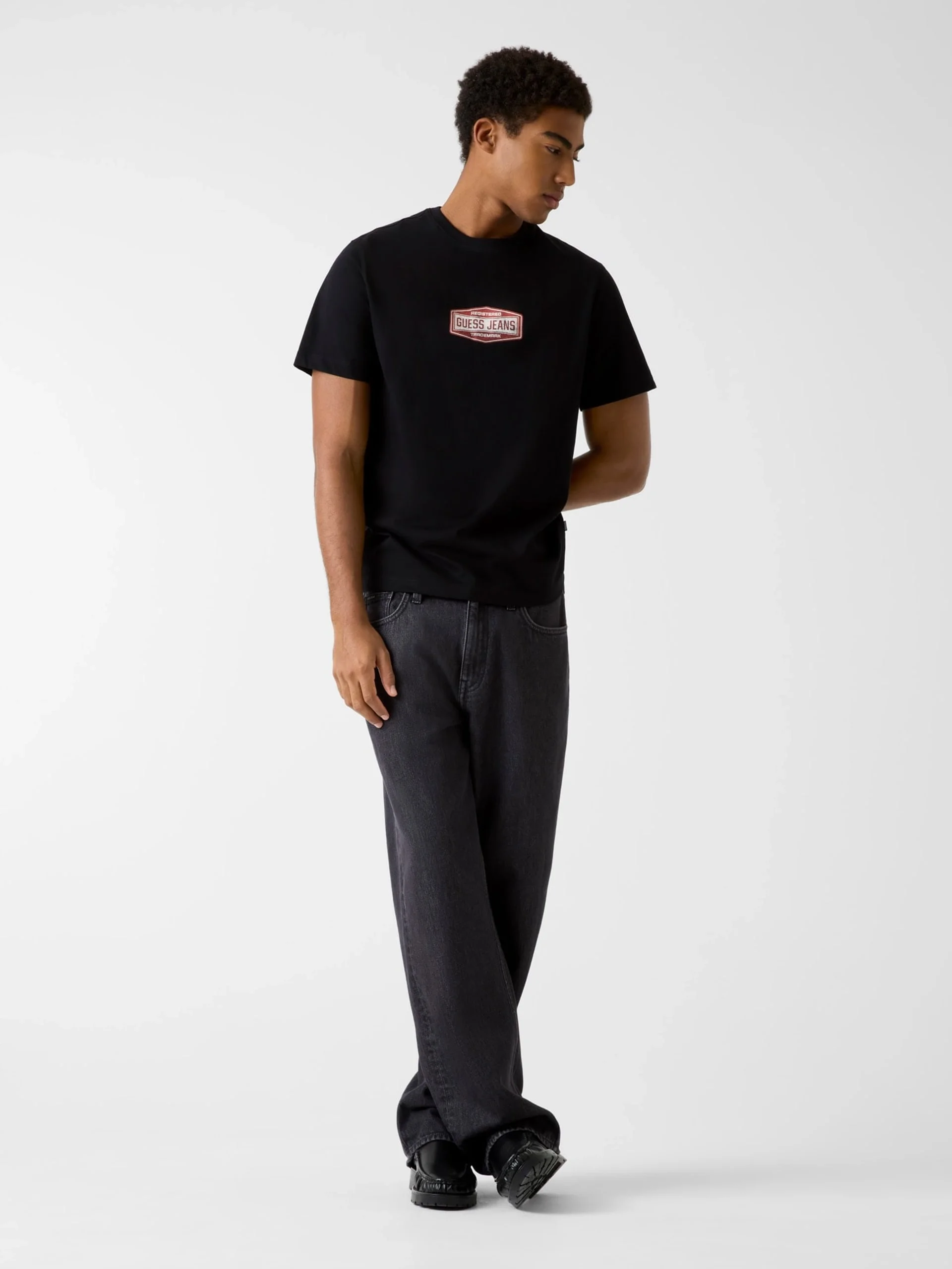 Guess GJ Normal Kesim Tescilli Marka Logolu Erkek Siyah T-shirt M6RI41K8FQ4-JBLK