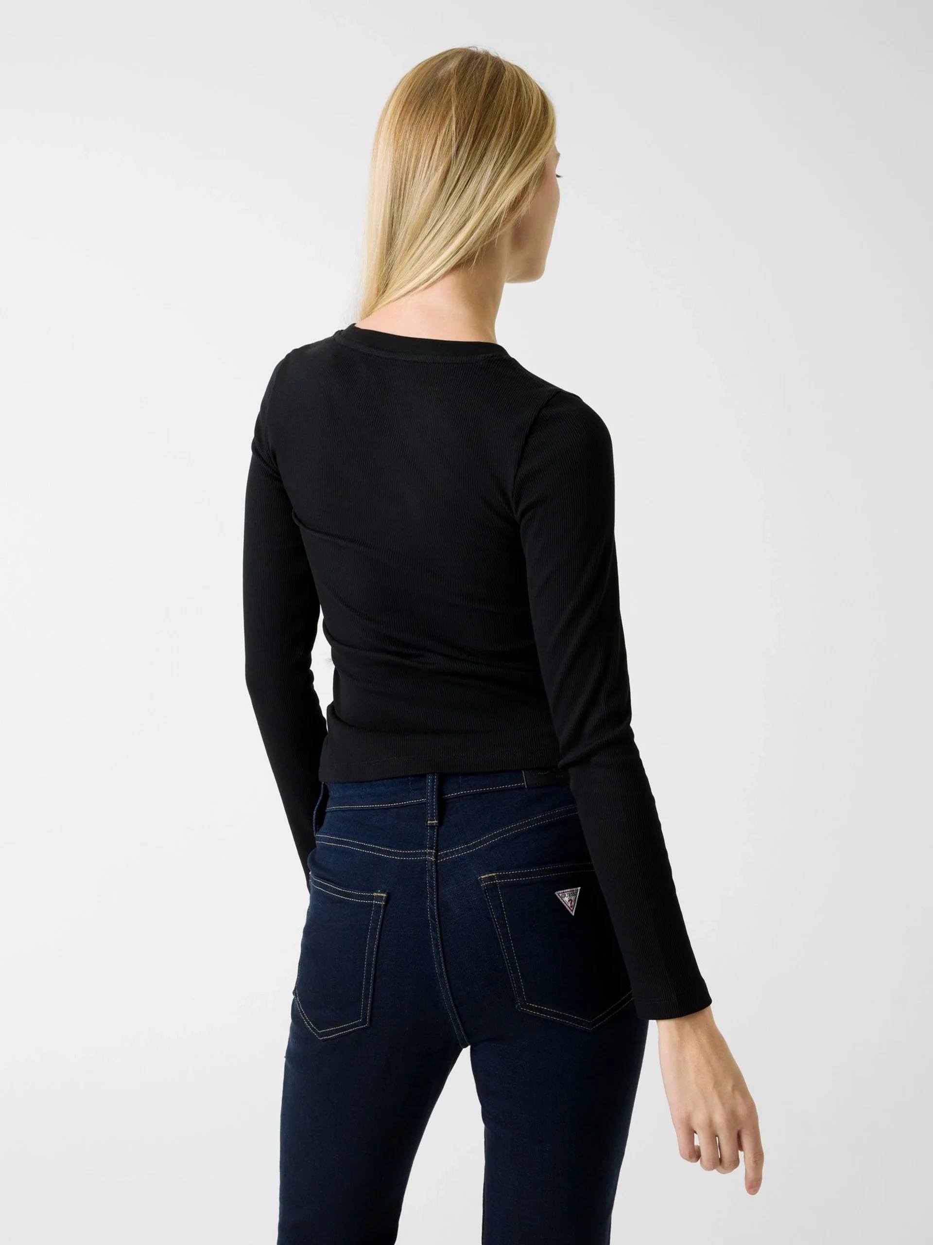 Guess GJ Uzun Kollu Bisiklet Yaka Nakışlı Dar Kesim Kadın Siyah Top W6RP22KA0H1-JBLK