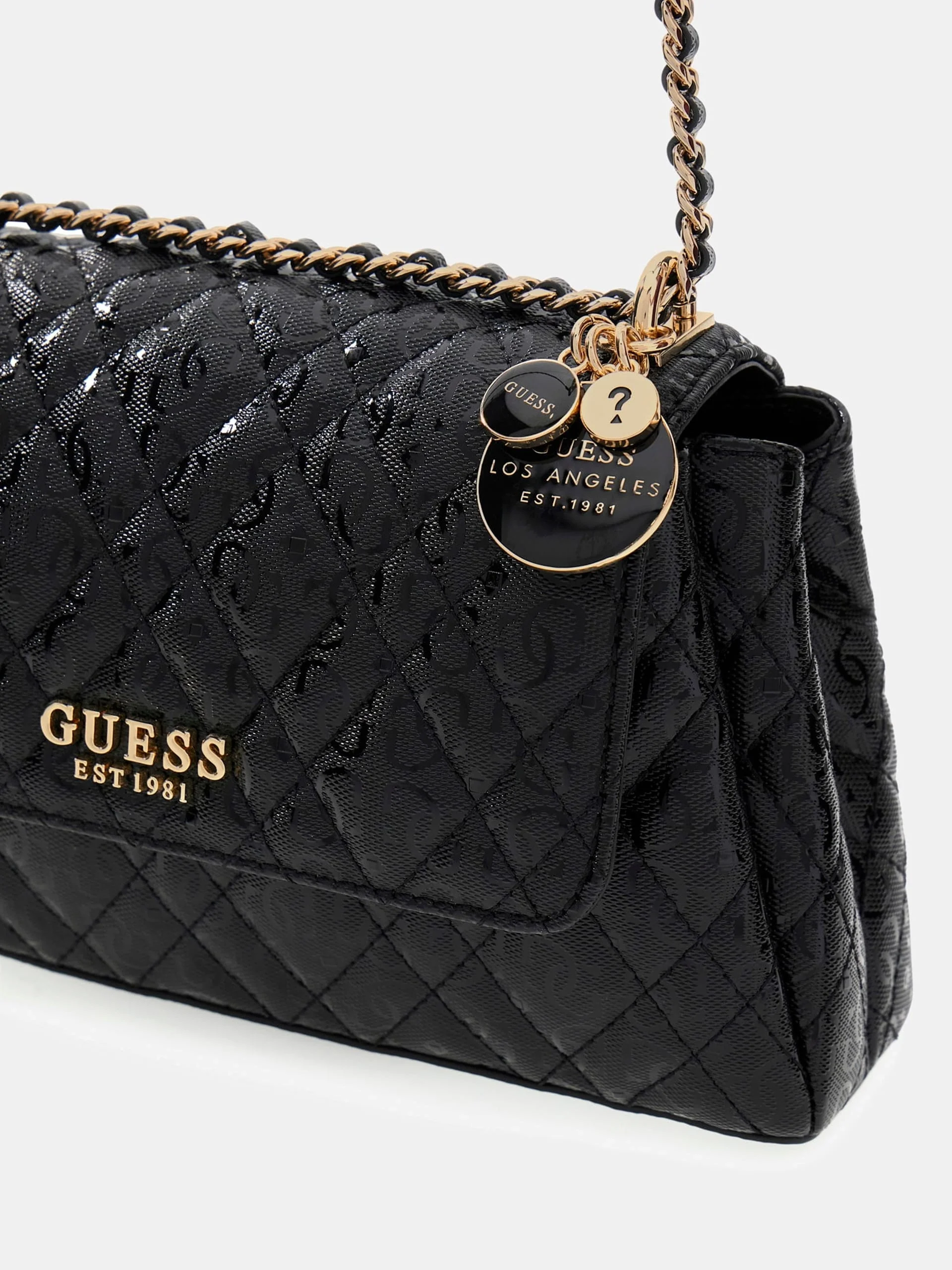Guess Isemay Dönüştürülebilir Çapraz Askılı Kapaklı Kadın Siyah El Çantası HWGG9628210-BLA