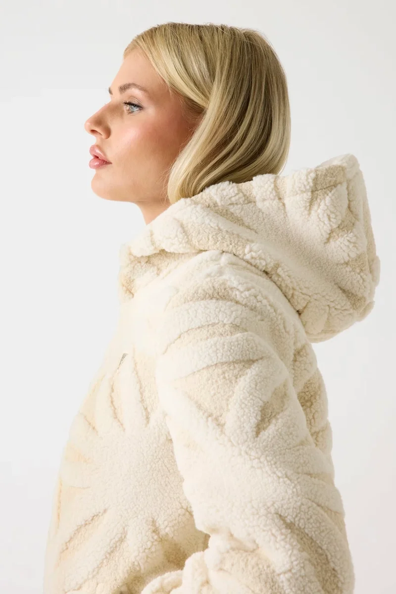 Guess Jacquard Kadın Beyaz Aktif Bomber Ceket V5BL09W0120-G015