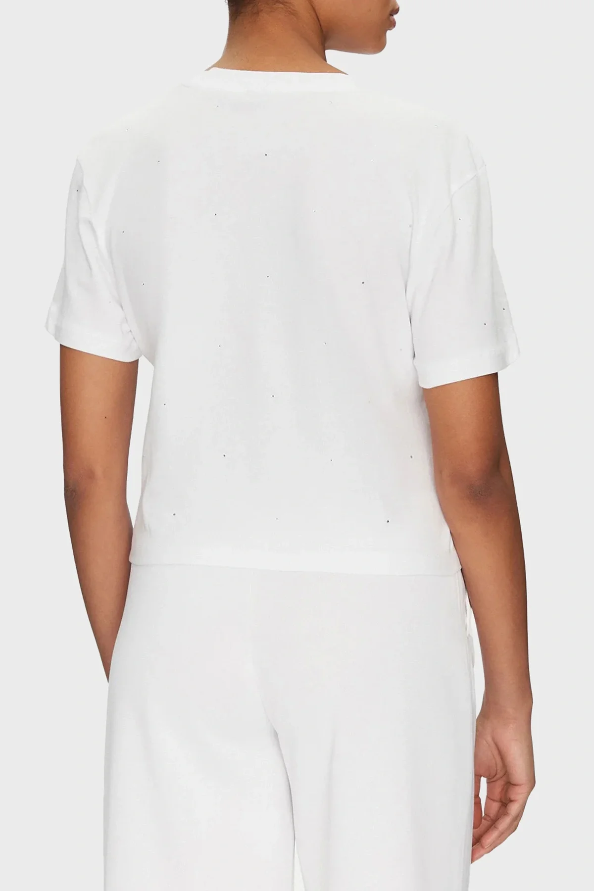 Guess Primula Kadın Beyaz Aktif Boxy Fit T-Shirt V5GI00I3Z14-G011