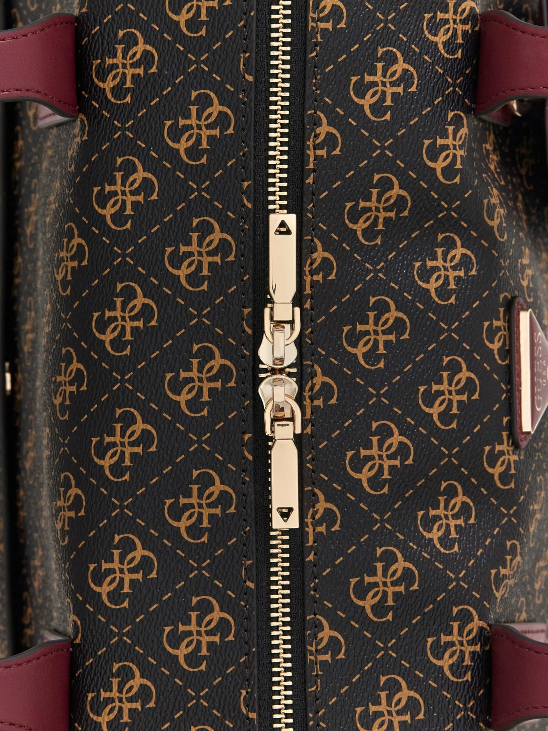 Guess Latona Büyük Boy Kabin Tipi Kadın Kahverengi Valiz TWLQ9211017-BNL