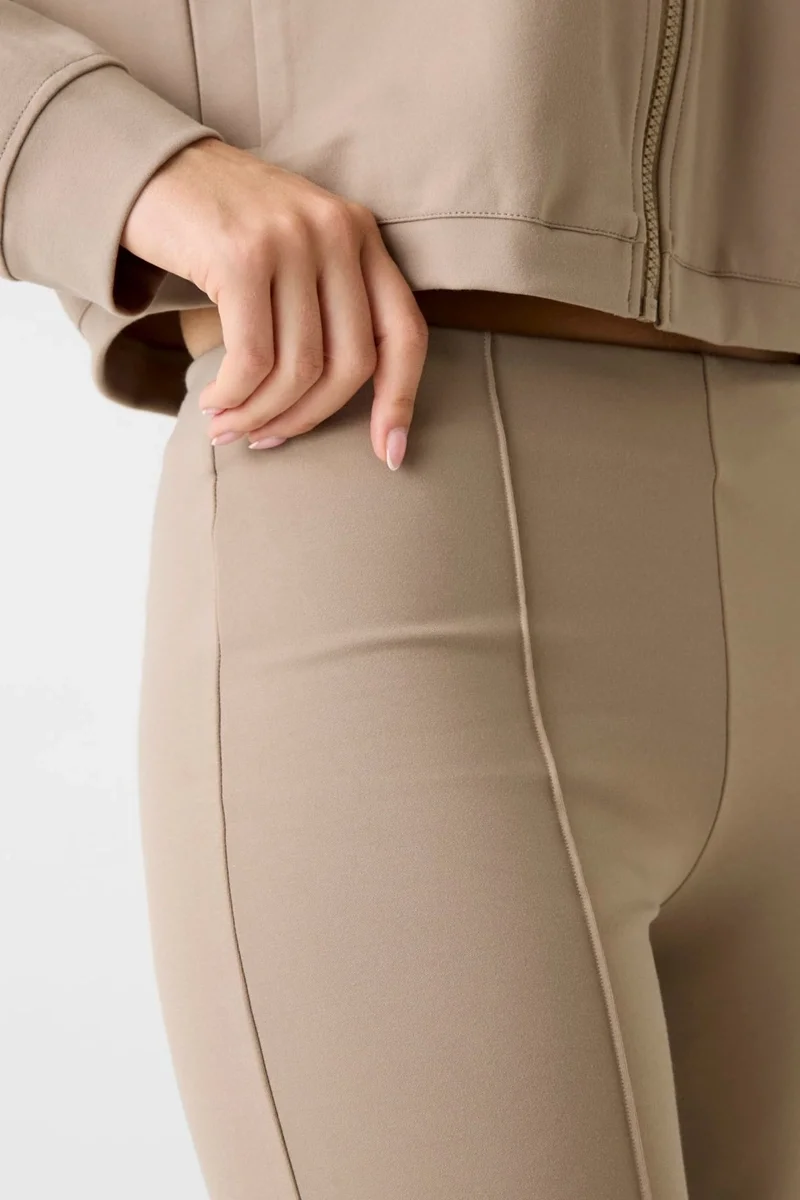 Guess Lia Düz Paça Kadın Bej Eşofman Altı V6RB04KCJY2-A117