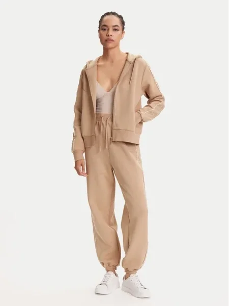 Guess Maryella Kadın Bej Aktif Eşofman Üstü V5YQ00KB3P2-C1C2