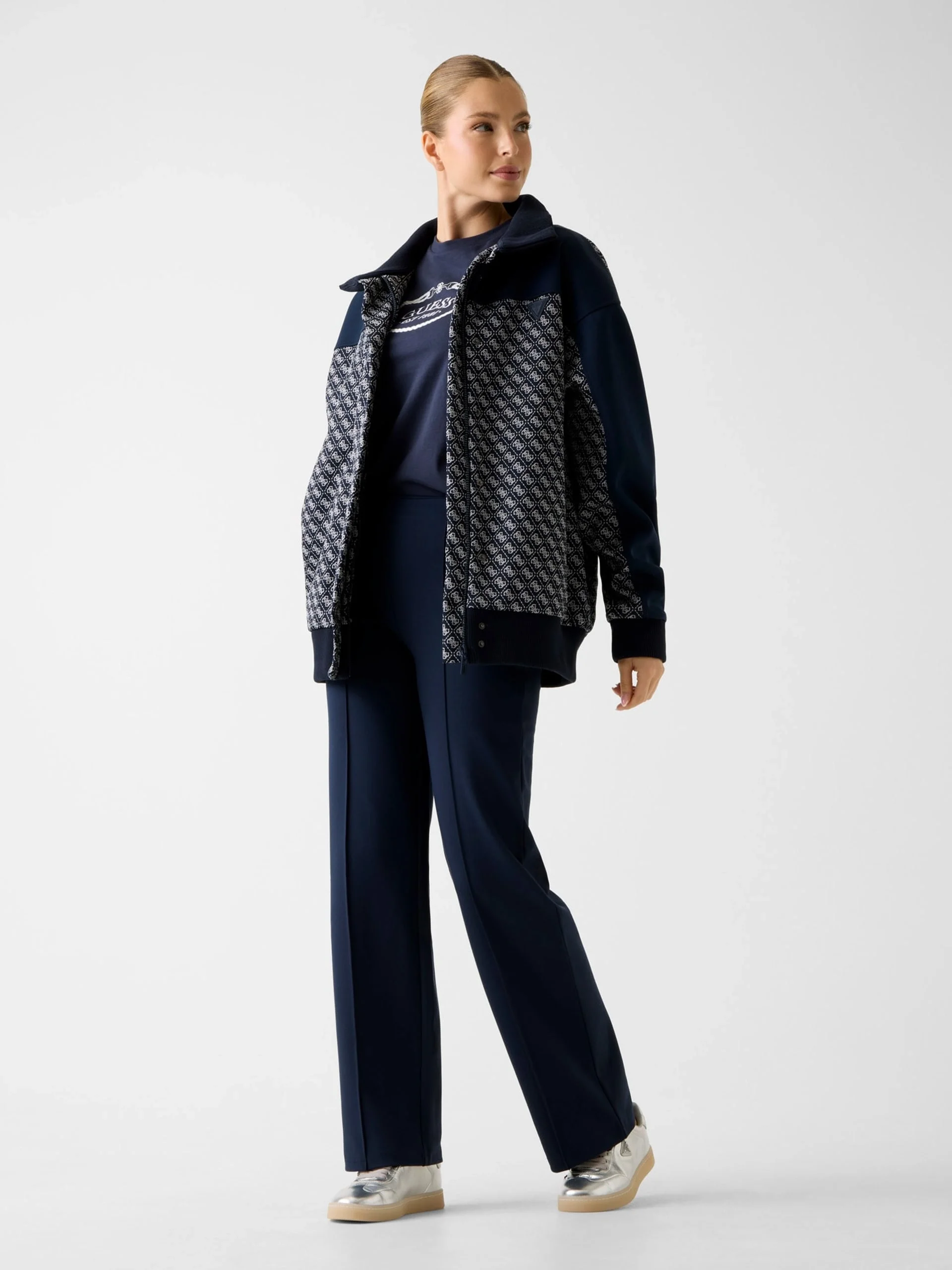 Guess Maya 4G Tam Fermuarlı Kadın Lacivert Ceket V6RL08K2042-FJBB