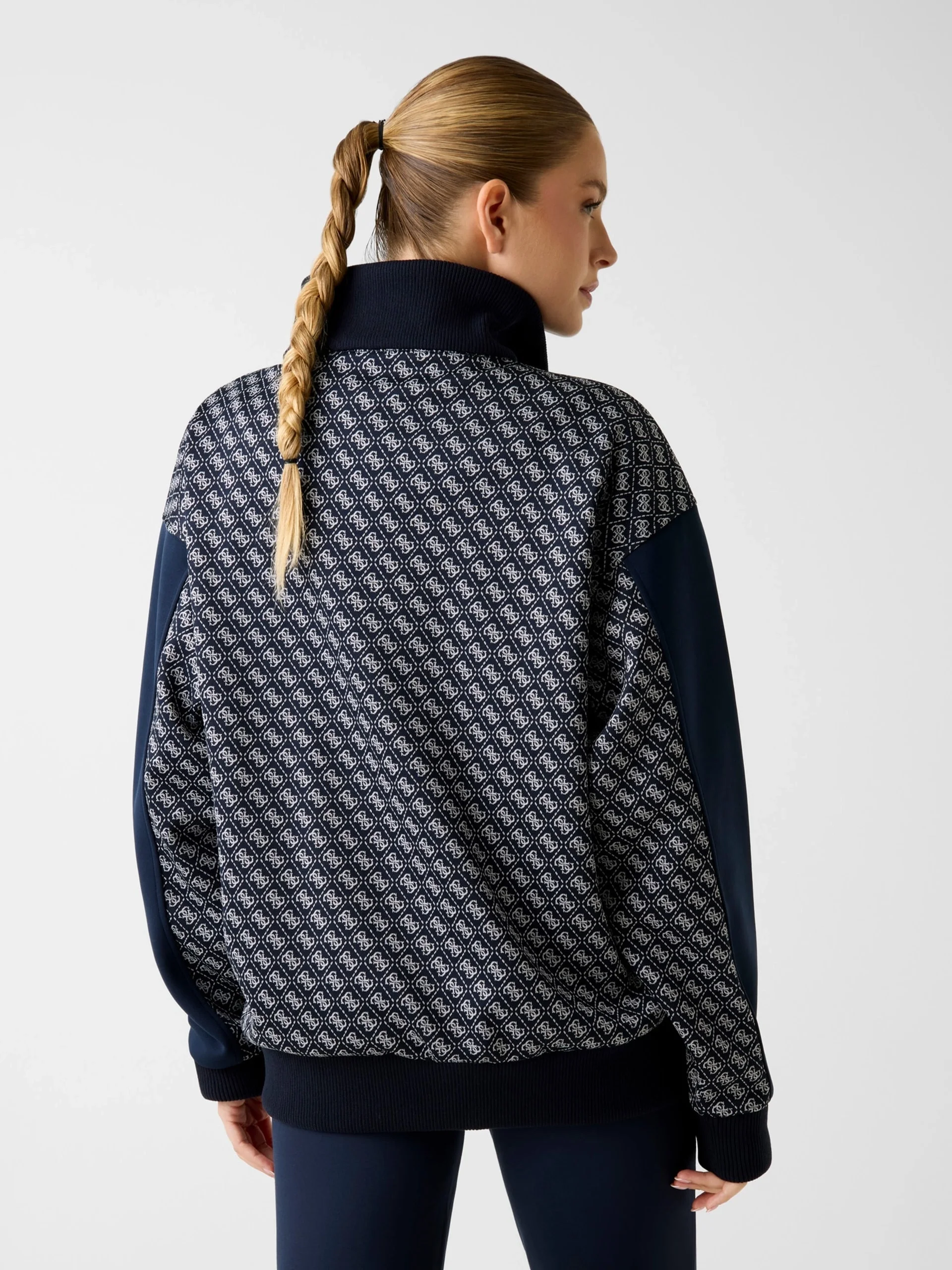 Guess Maya 4G Tam Fermuarlı Kadın Lacivert Ceket V6RL08K2042-FJBB