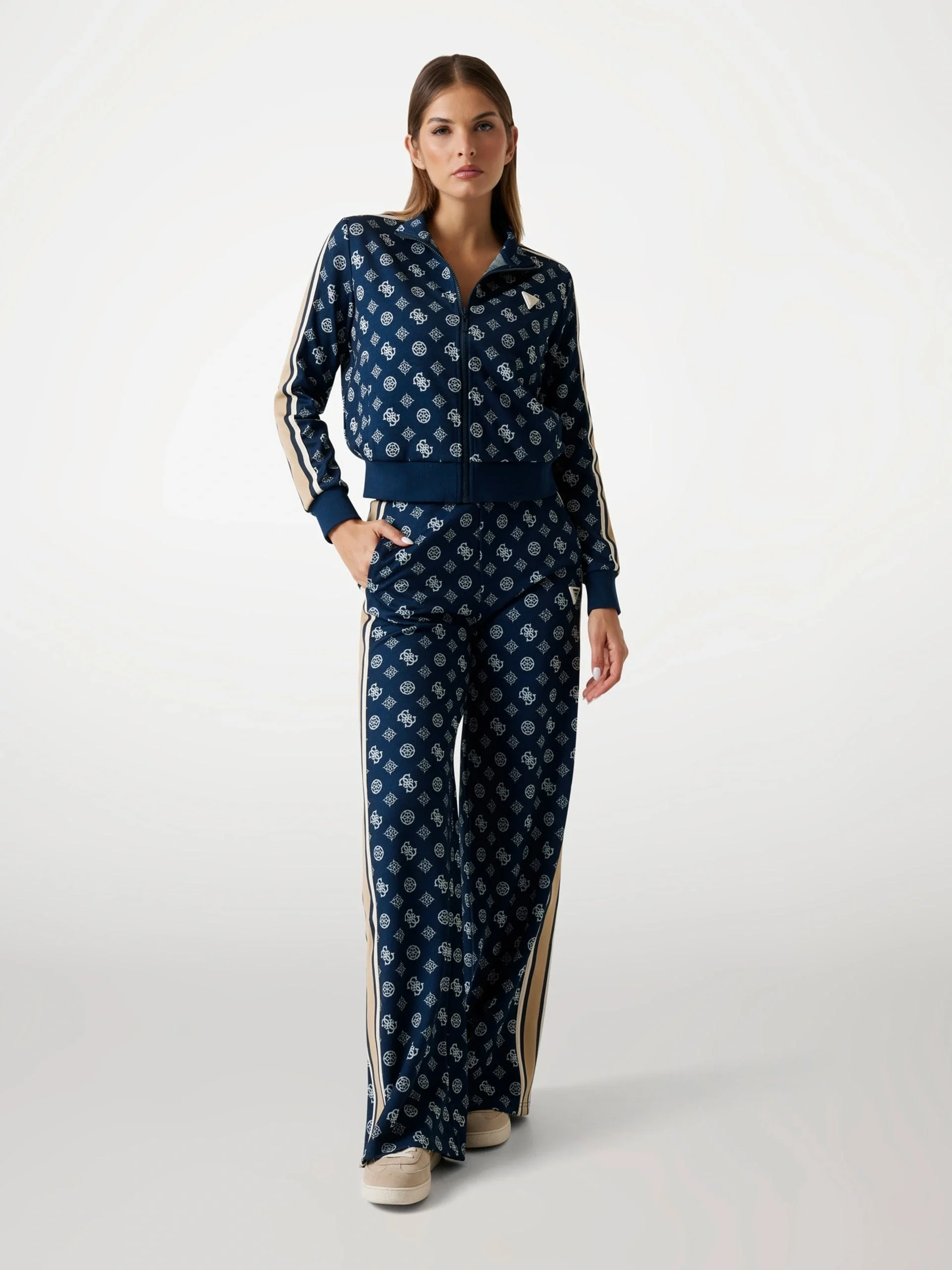 Guess Peony Kadın Çok Renkli Aktif Sweatshirt V5YQ07K0282-FBBQ