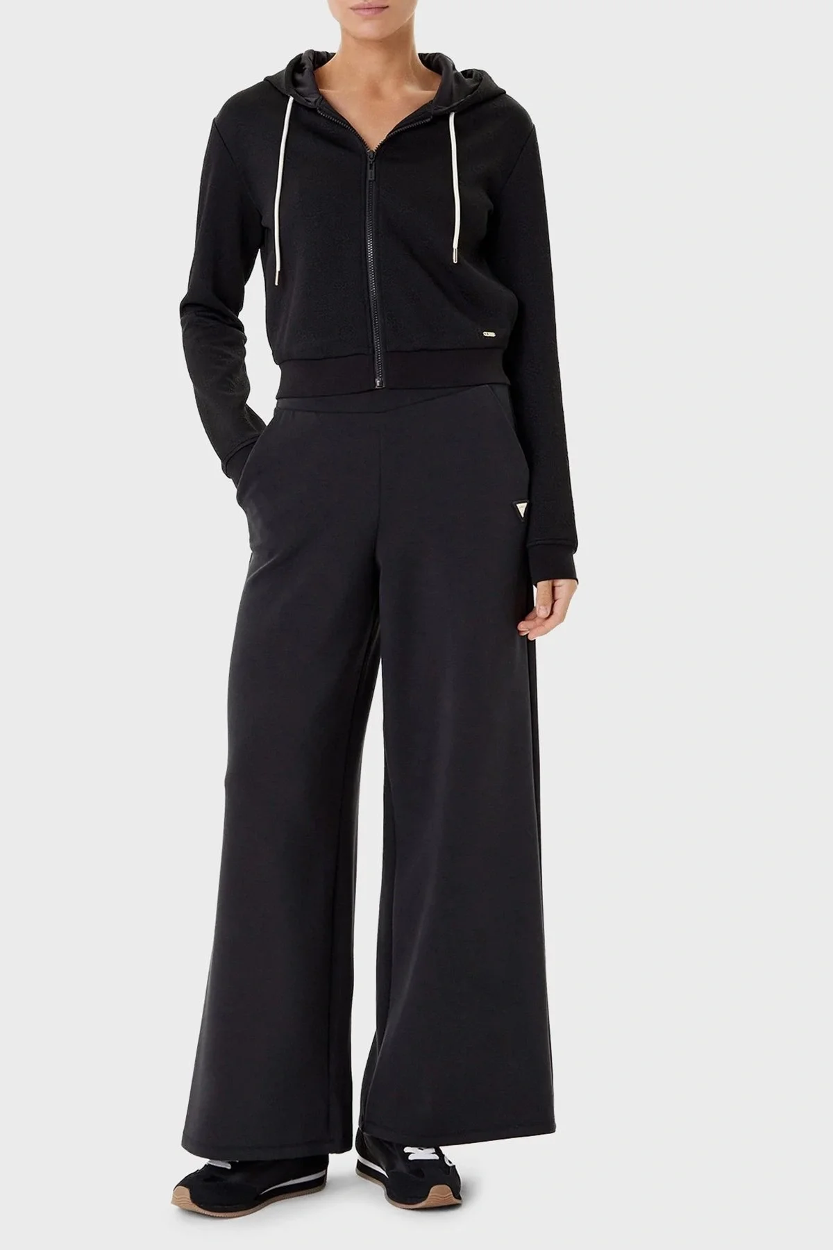 Guess Peony Kadın Siyah Aktif  Eşofman Üstü  V5YQ06KBSL2-FJ8A