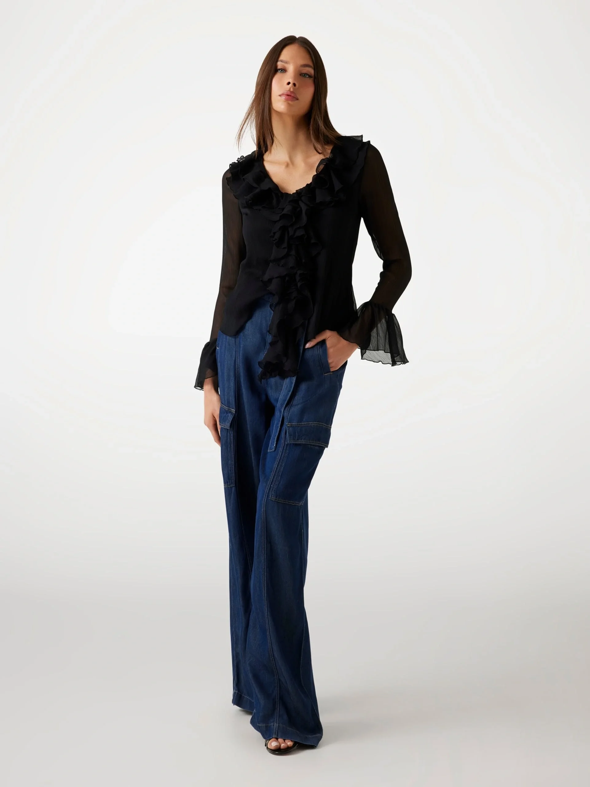 Guess Sana Kadın Siyah Top W5PH1RWP690-JBLK