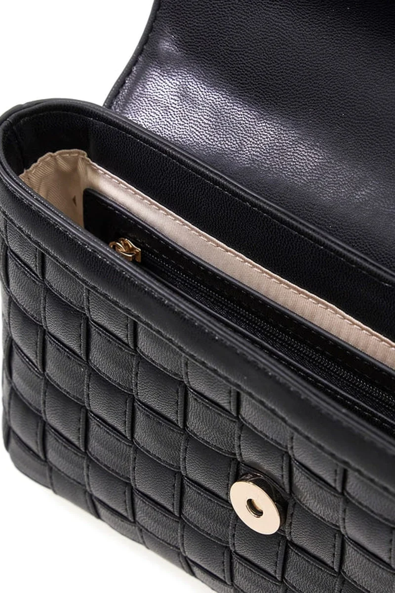 Guess Sandy Dönüştürülebilir Çapraz Askılı Kapaklı Kadın Siyah El Çantası HWWG8418210-BLA