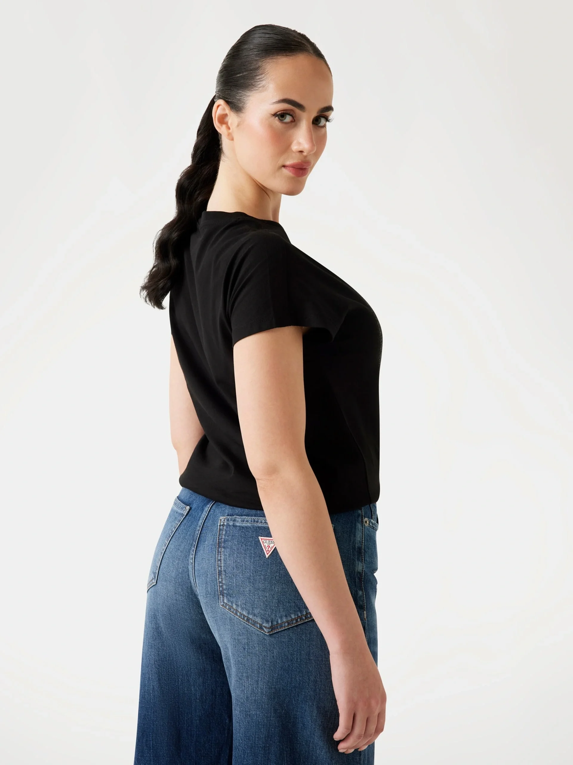 Guess Shaded Kadın Siyah Slim Fit T-Shirt W5YI14I3Z14-JBLK