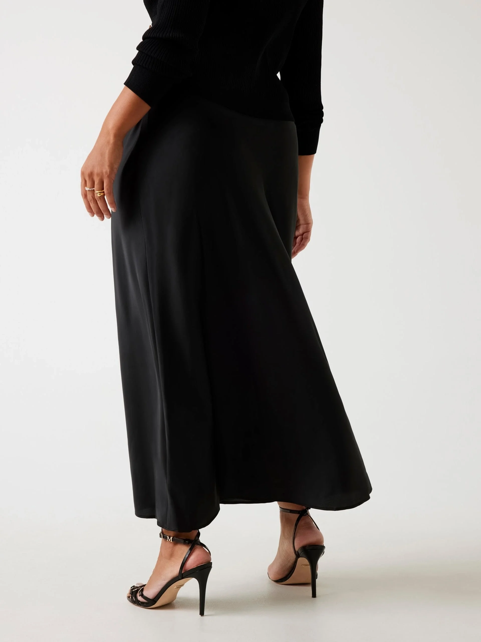 Guess Sibilla Kadın Siyah Kalem Etek W5YD55WF1T2-JBLK