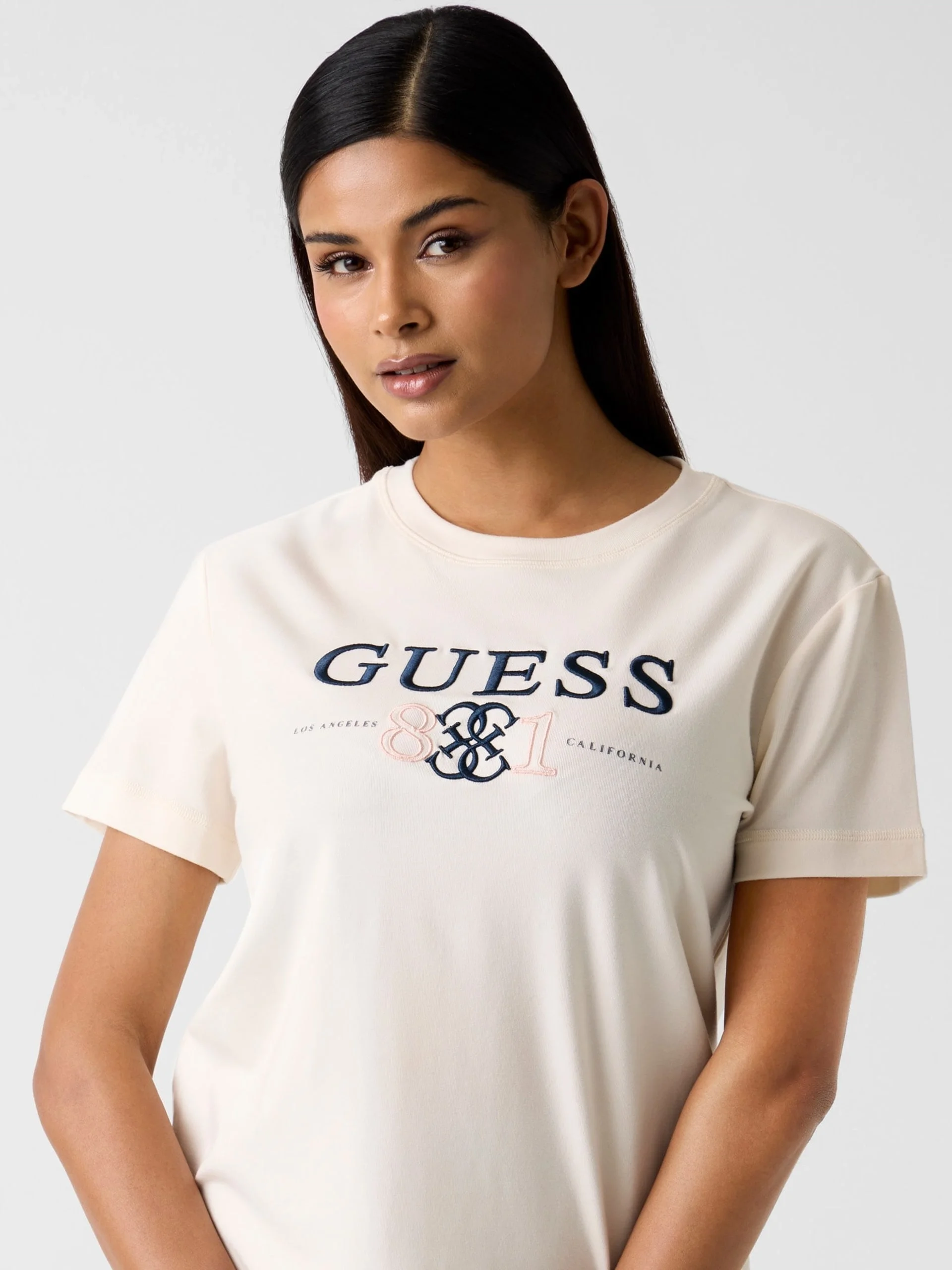 Guess Steffi Bisiklet Yaka Kısa Kollu Kadın Beyaz T-shirt V6RI13KD772-G1O6