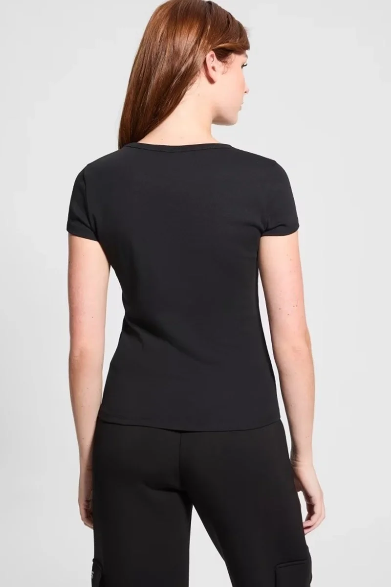 Guess Kiara Kadın Siyah Aktif Regular Fit T-Shirt V4BI16KCIV1-JBLK