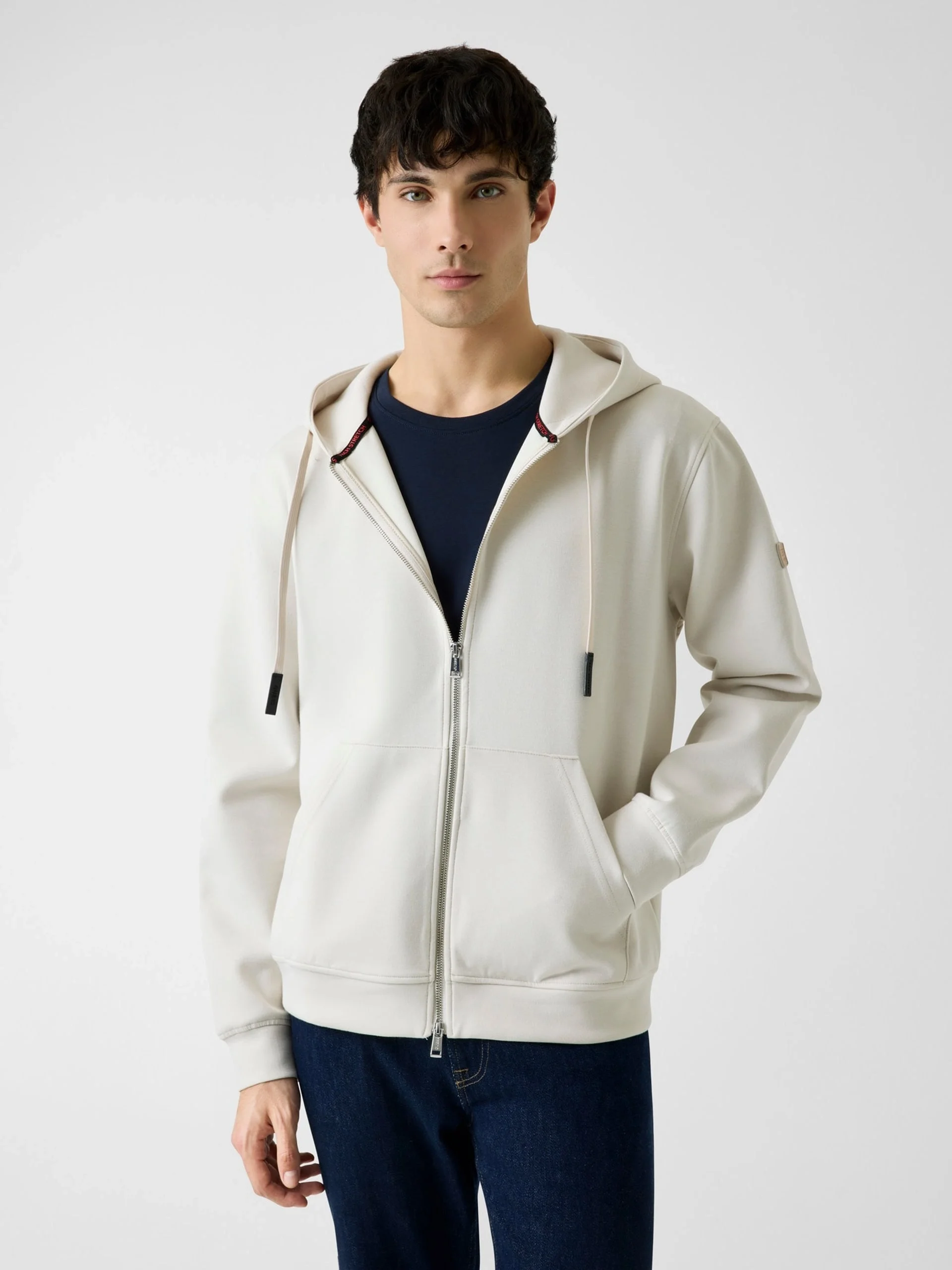 Guess Uzun Kollu Yeni Teknik Esnek Fermuarlı Kapüşonlu Erkek Krem Sweatshirt M6RQ05KD132-G1I6