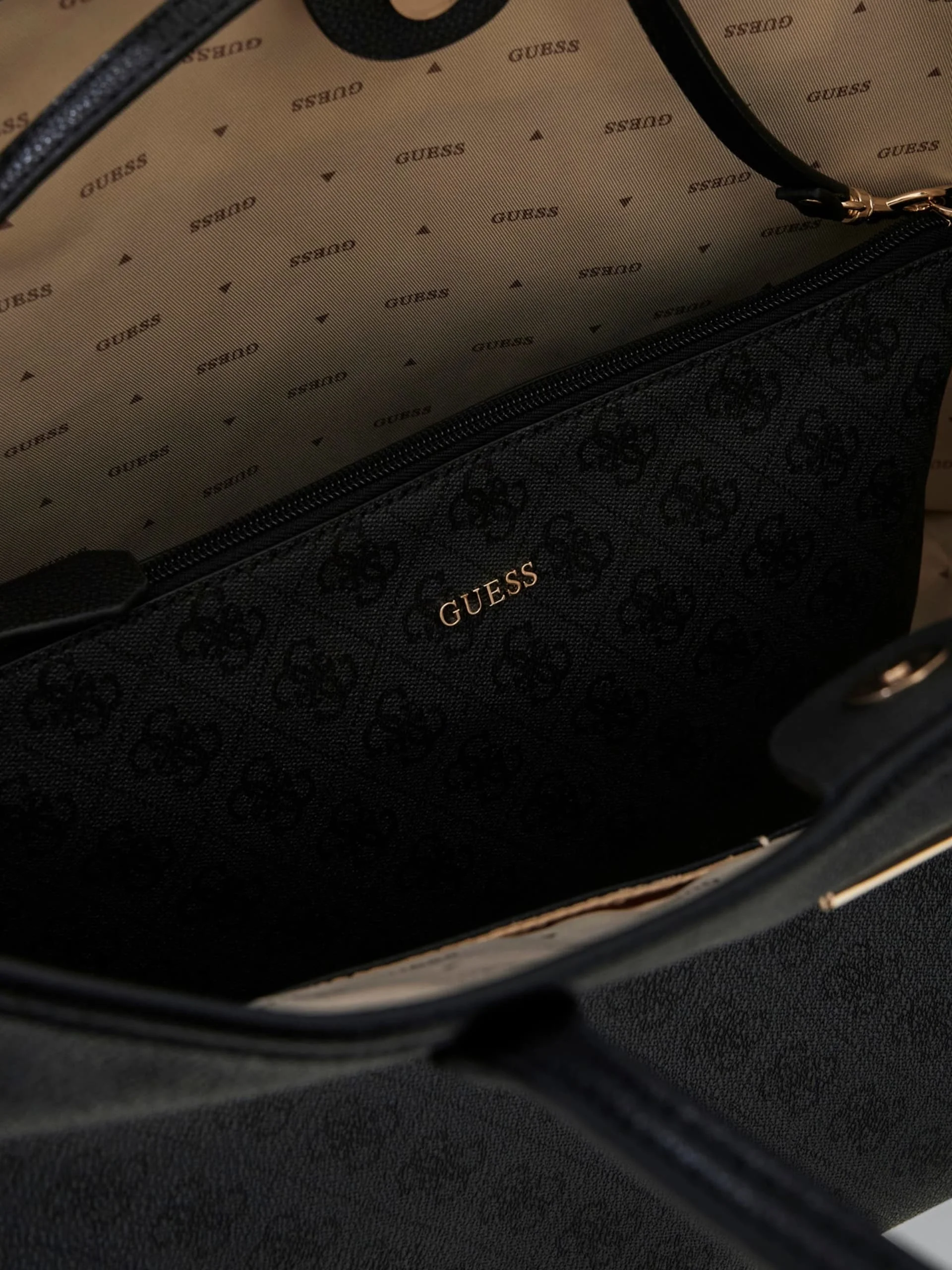 Guess VICTTORIA LRG 2 IN 1 Kadın Antrasit Omuz Çantası HWESG951429-CLO