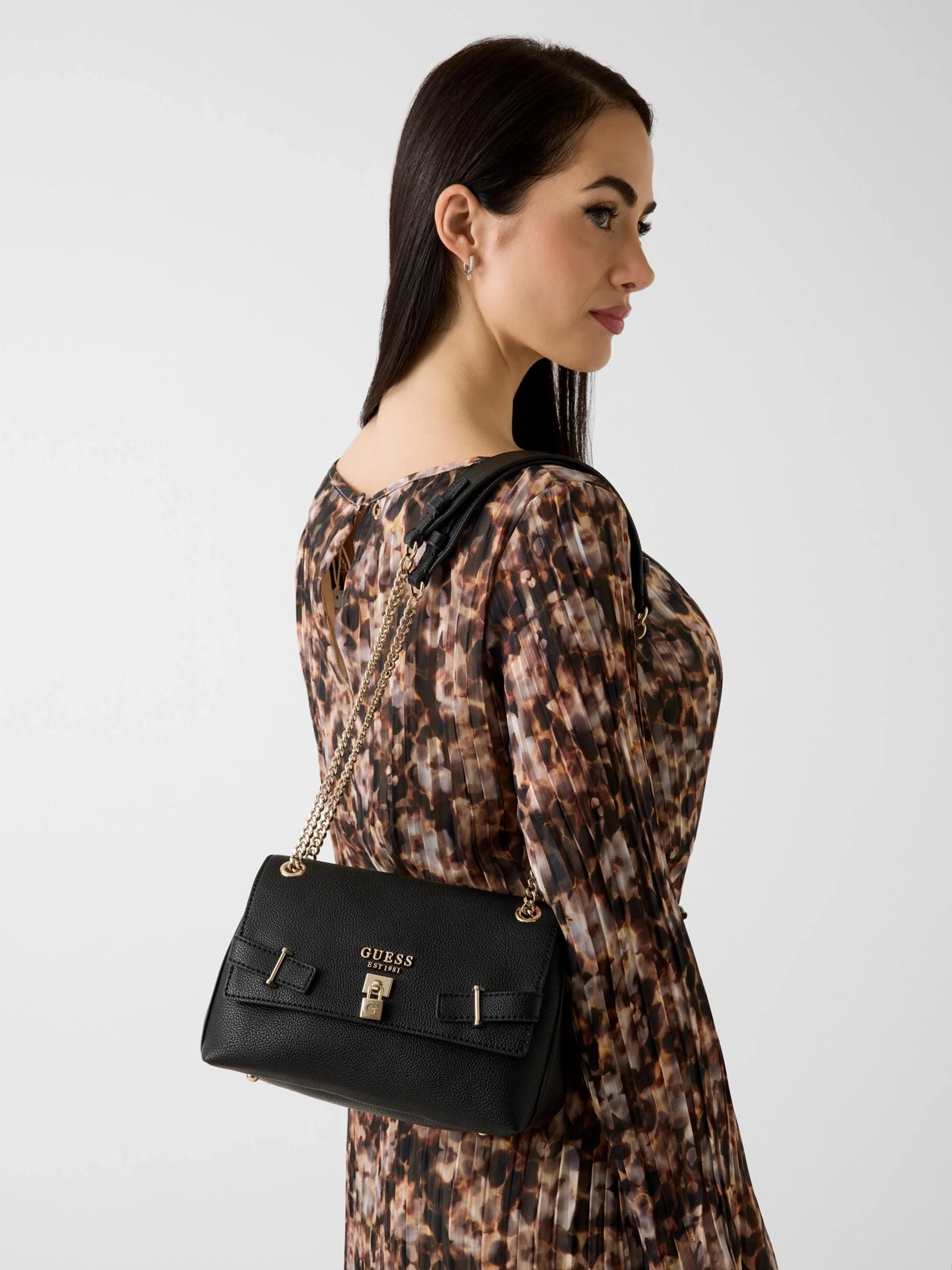 Guess Yesba Dönüştürülebilir Çapraz Askılı Kadın Siyah Omuz Çantası HWBG7833210-BLA