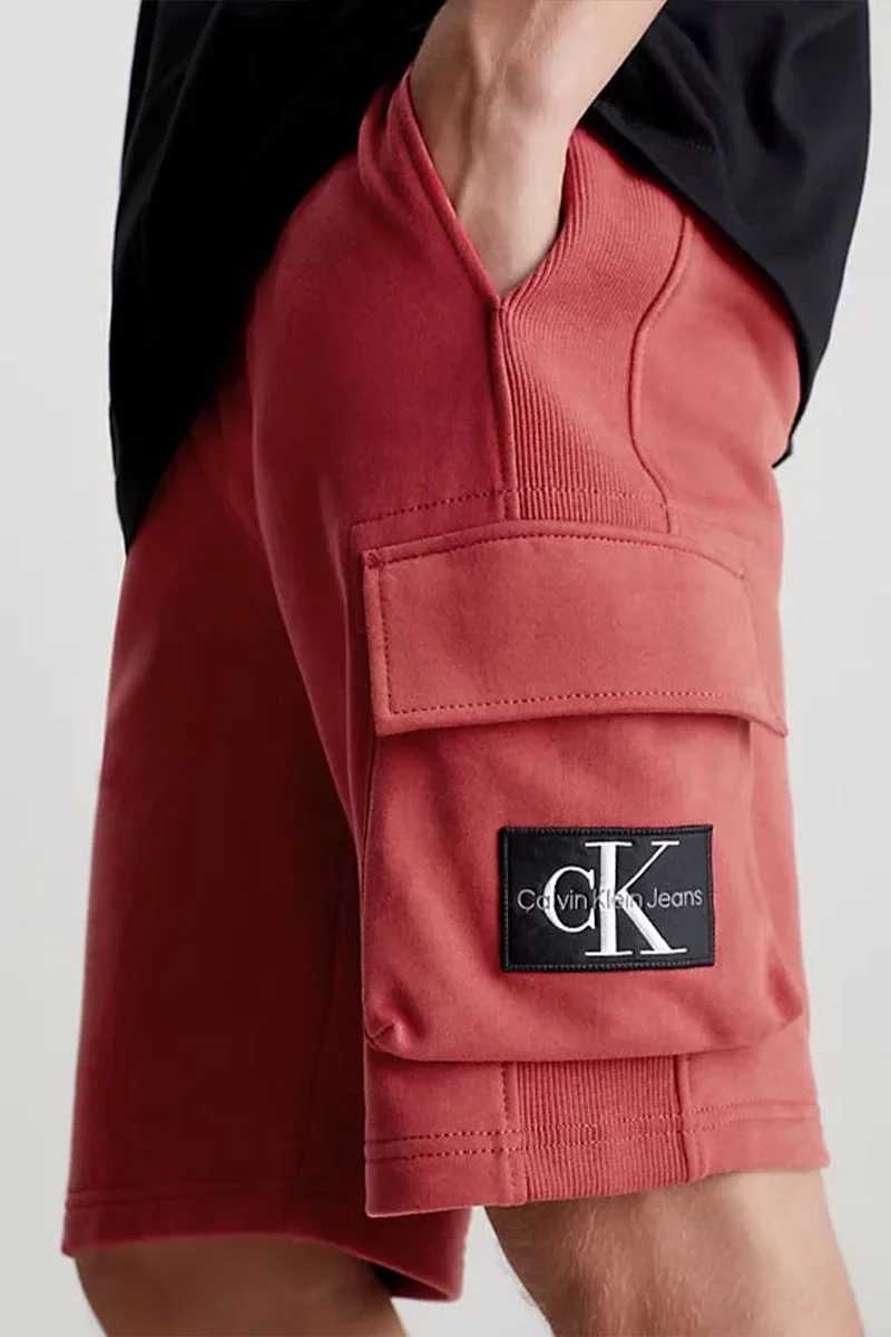 Calvin Klein MONOLOGO BADGE SHORT Erkek Kırmızı Şort J30J325132-XA0