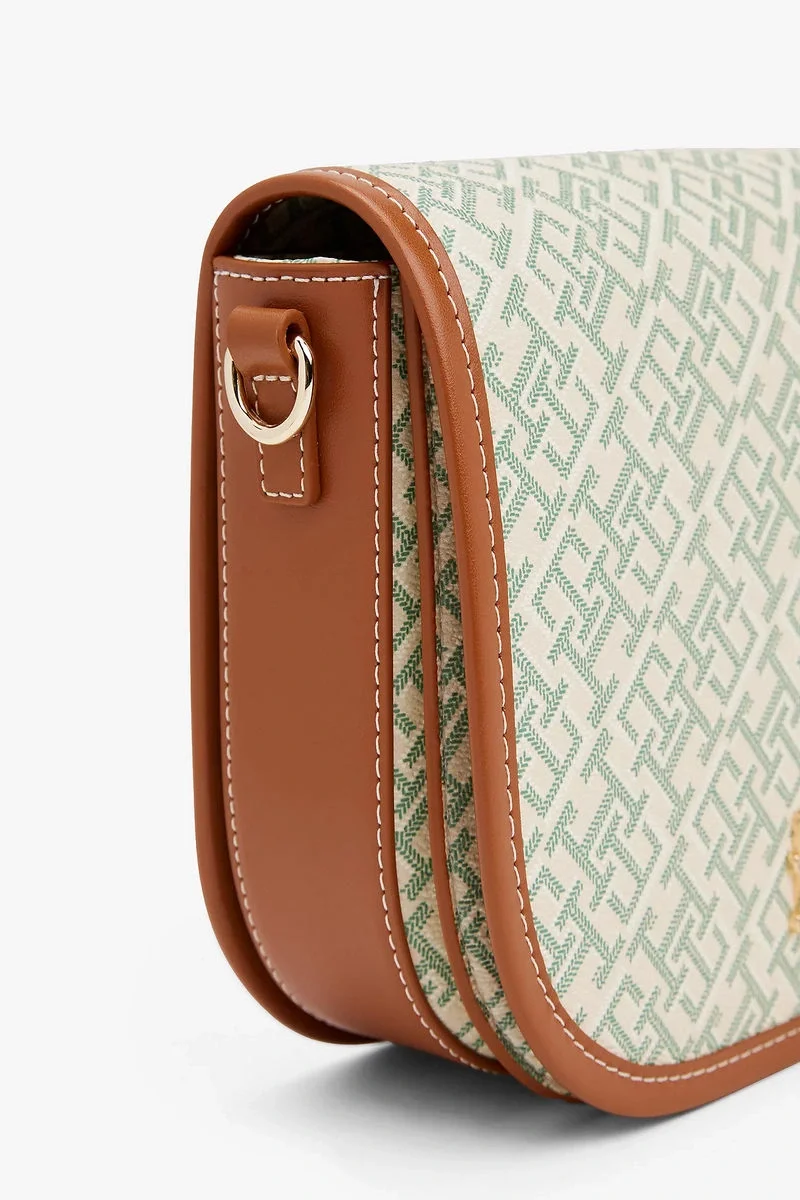 Tommy Hilfiger TH MONOPLAY LEATHER SADDLE BAG Kadın YEŞİL Çapraz Çantaı AW0AW17414L3H