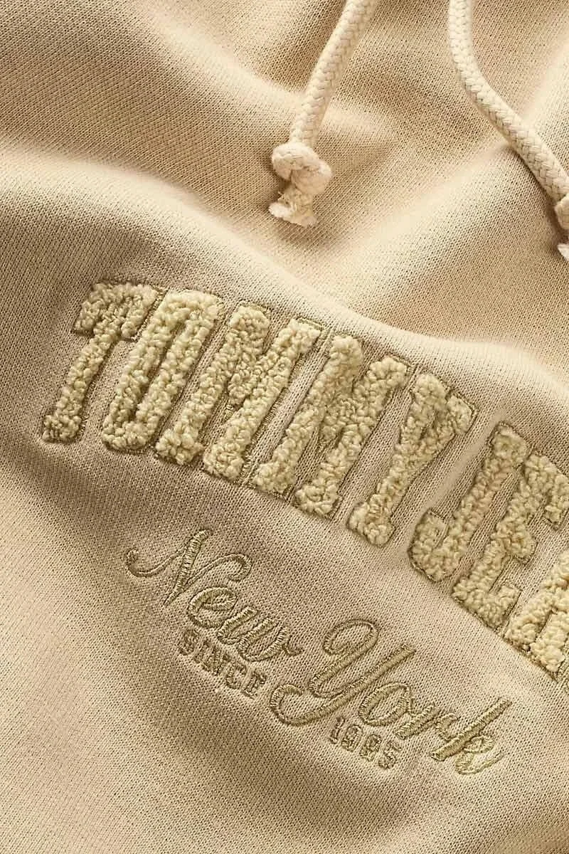 Tommy Hilfiger TJM RLX VINTAGE VARSITY JOGGER Erkek BEJ Eşofman Altı DM0DM20279ACT