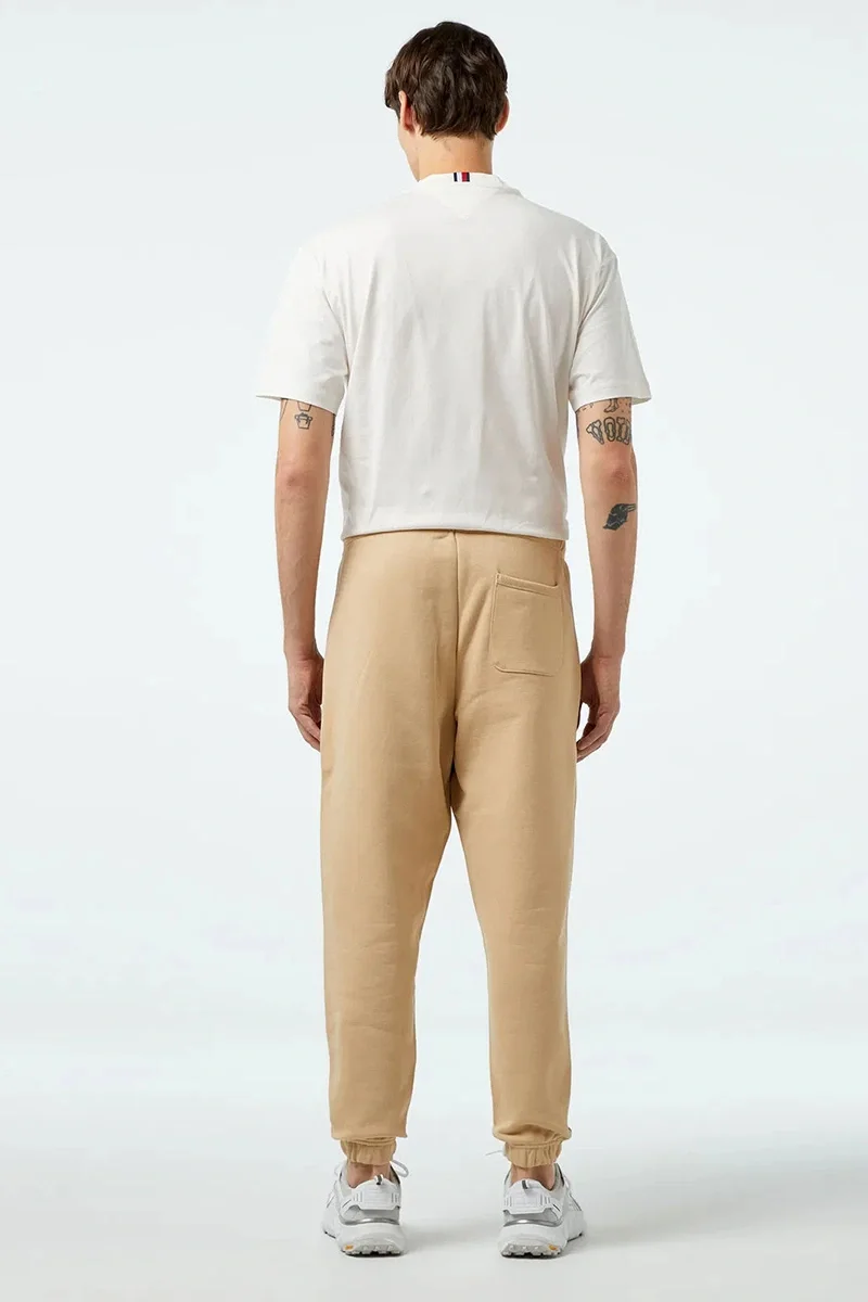 Tommy Hilfiger TJM REG BADGE JOGGER Erkek Bej Eşofman Altı DM0DM18355AB9