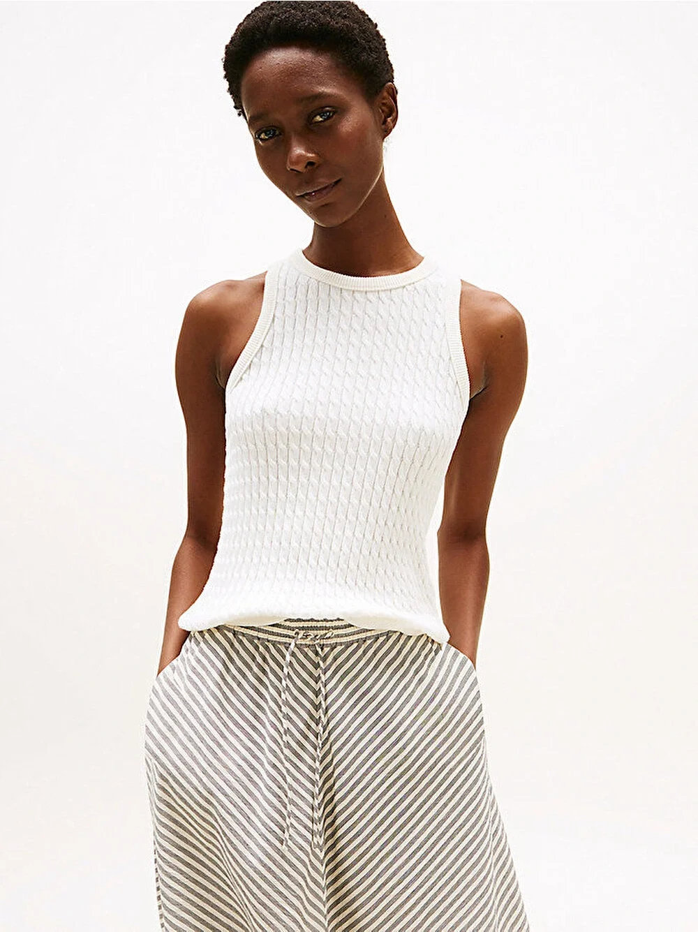 Tommy Hilfiger Kadın Pamuklu İnce Örgü Kolsuz Dar Kesim Beyaz  Triko  WW0WW45706YA8