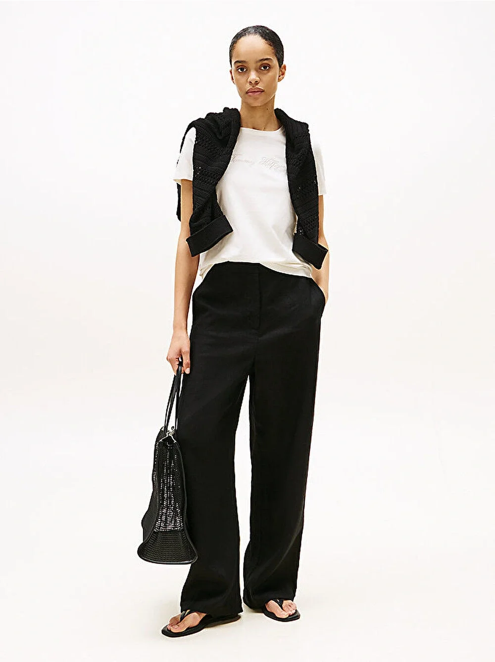 Tommy Hilfiger Kadın Simli Yazı Baskılı Normal Kesim Kısa Kollu Beyaz T-shirt WW0WW47210YA8