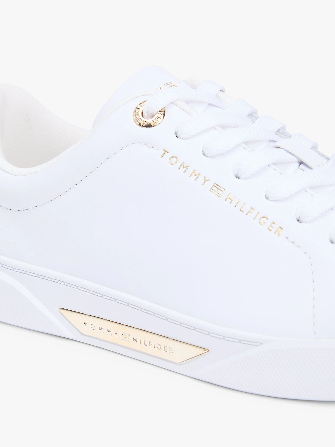 Tommy Hilfiger Klasik Şık Kort Stili Kadın Beyaz Sneaker FW0FW09019YBS