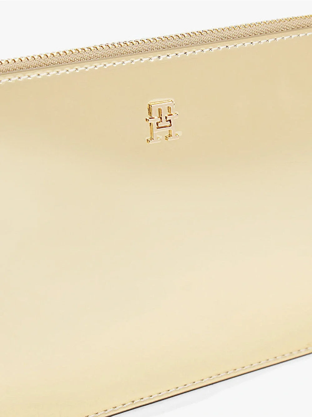 Tommy Hilfiger TH Icon Metalik Zincirli Omuz Kadın Gold Cüzdan AW0AW182190HS