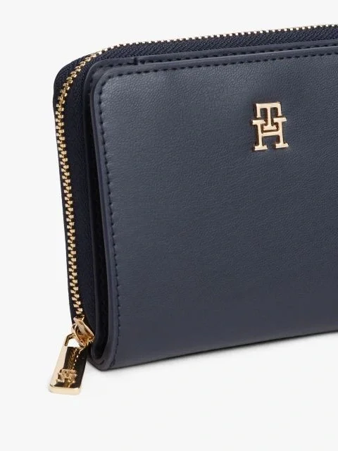 Tommy Hilfiger TH Icon Orta Boy Fermuarlı Kapaklı Kadın Mavi Cüzdan AW0AW17742DW6